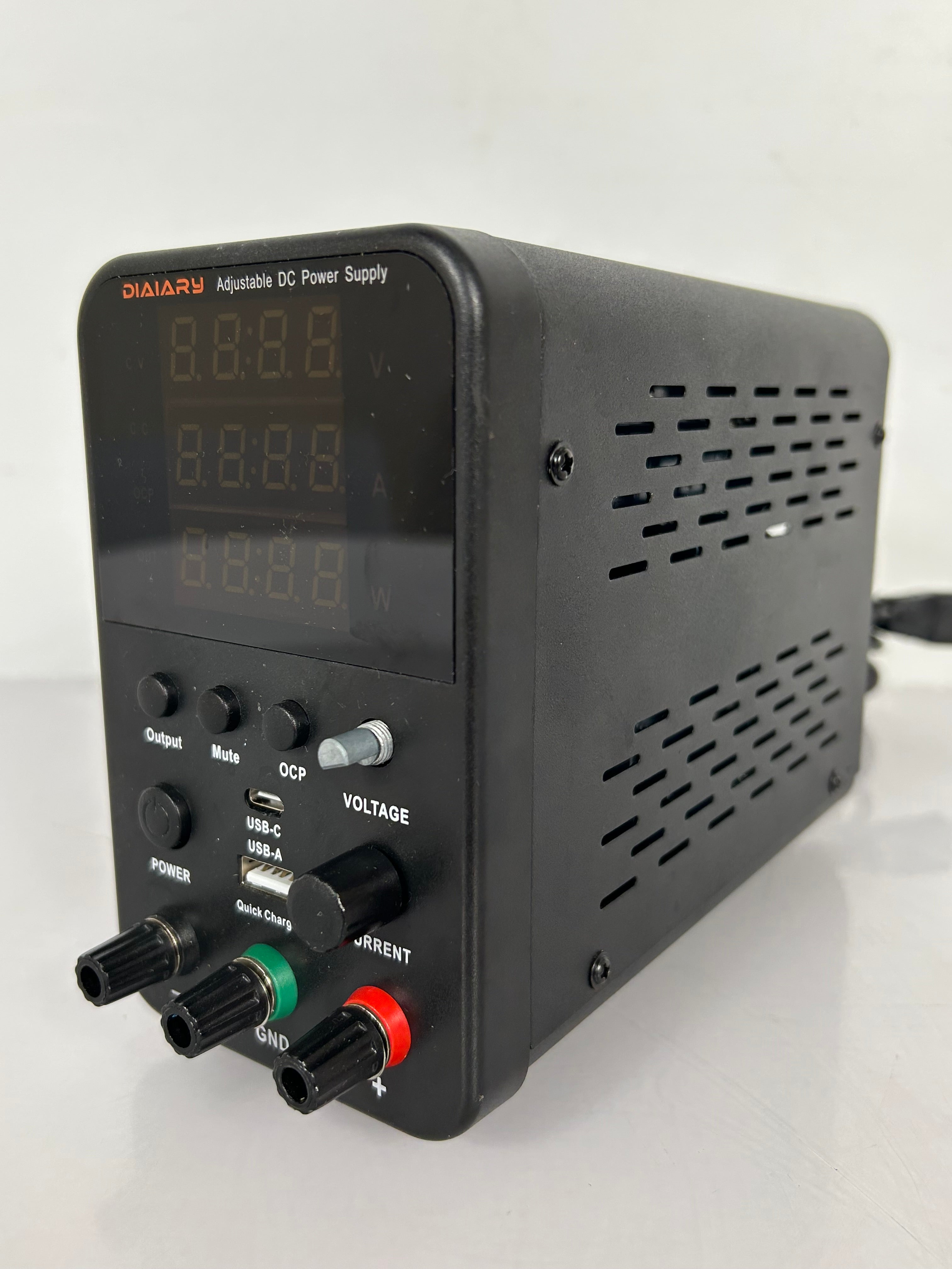 Diaiary Adjustable DC Power Supply *Powers On*