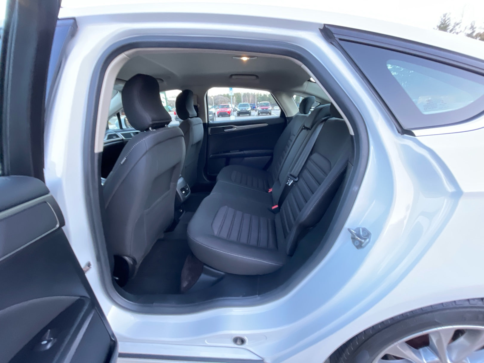 2017 Ford Fusion SE Hybrid - W030