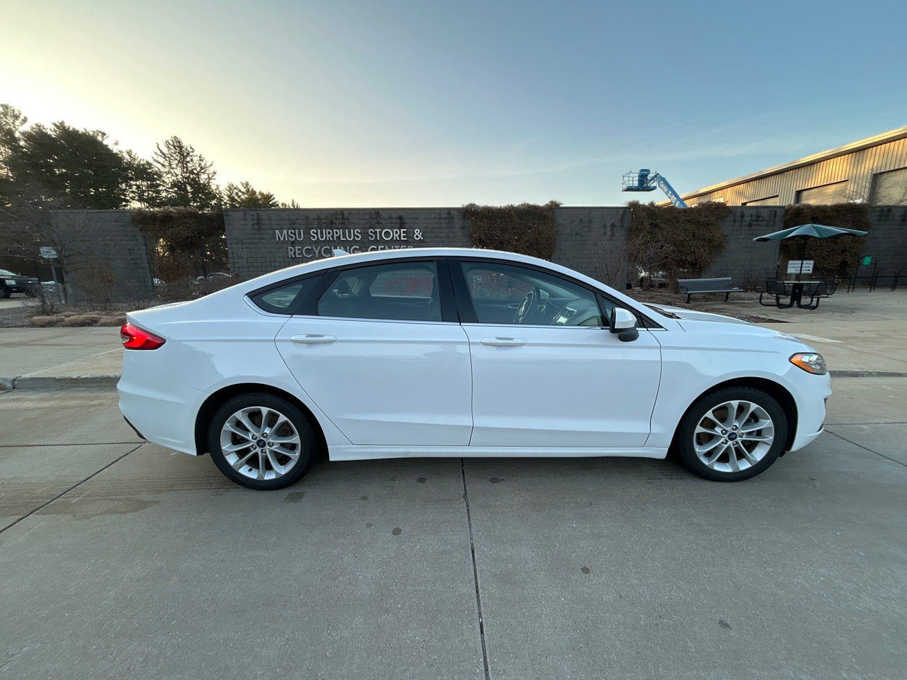 2020 - Ford Fusion SE Hybrid - A511