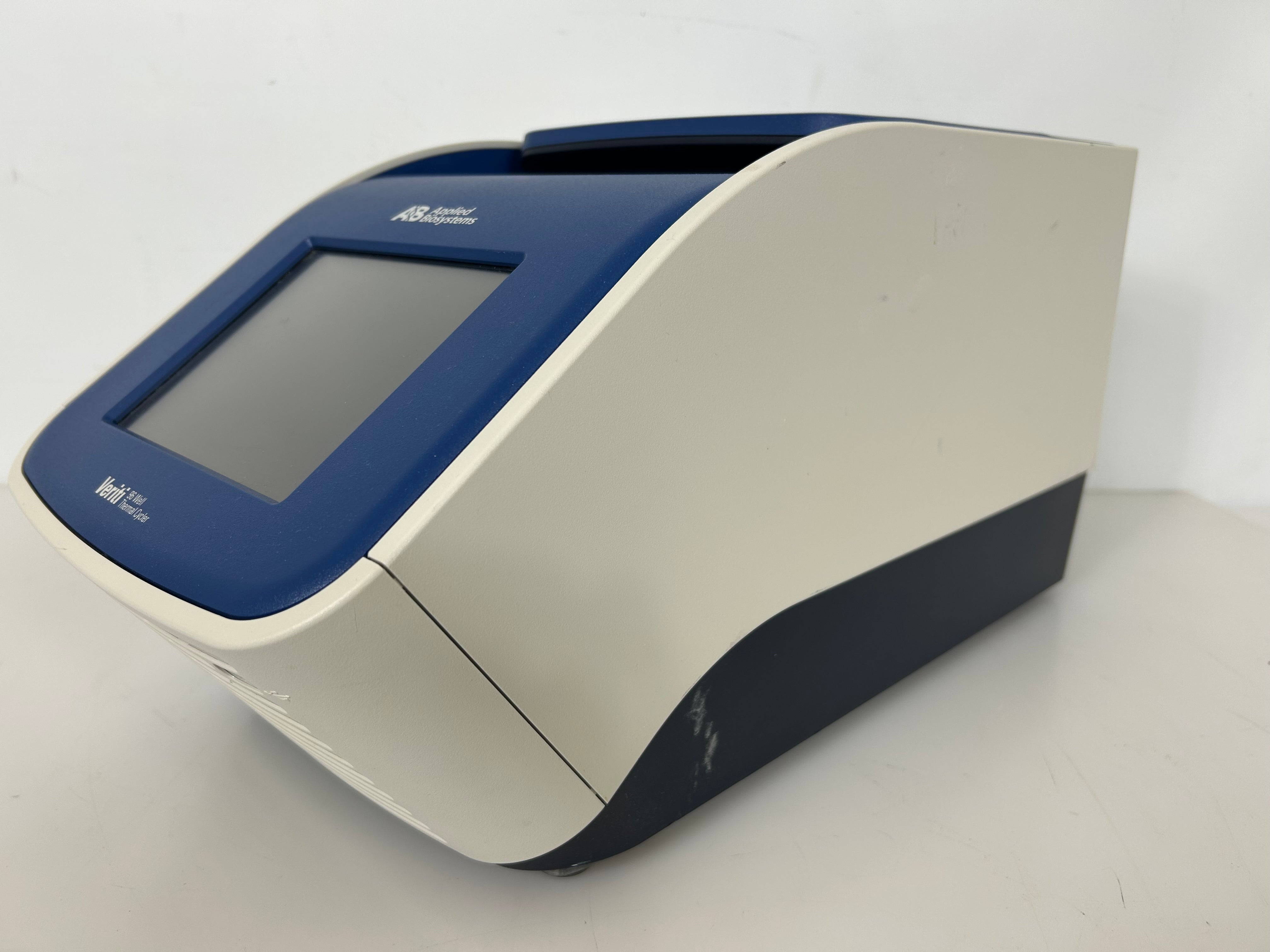 Applied Biosystems Veriti Thermal Cycler