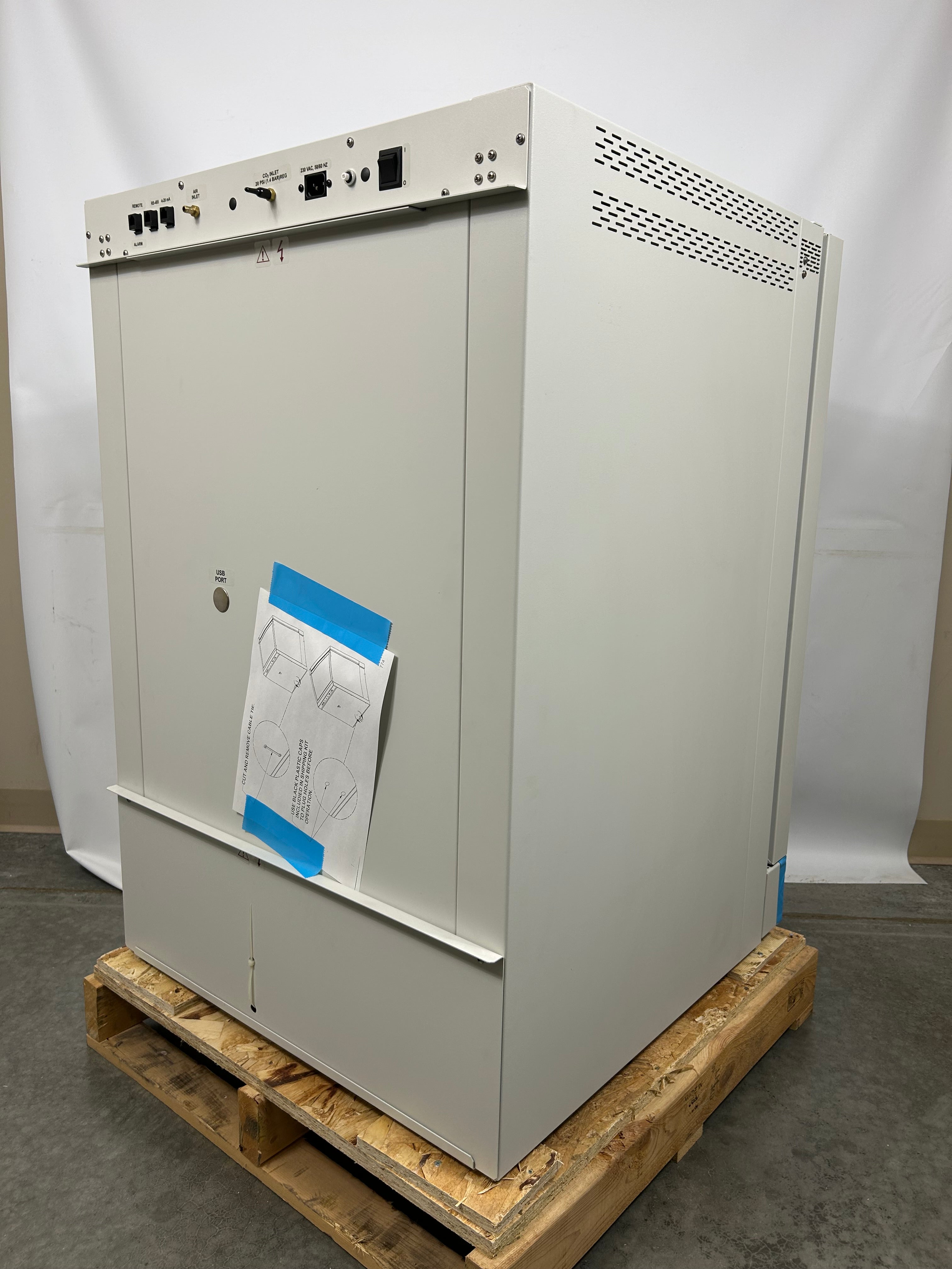 NuAire In-VitroCell ES NU-5710 Direct Heat CO2 Incubator