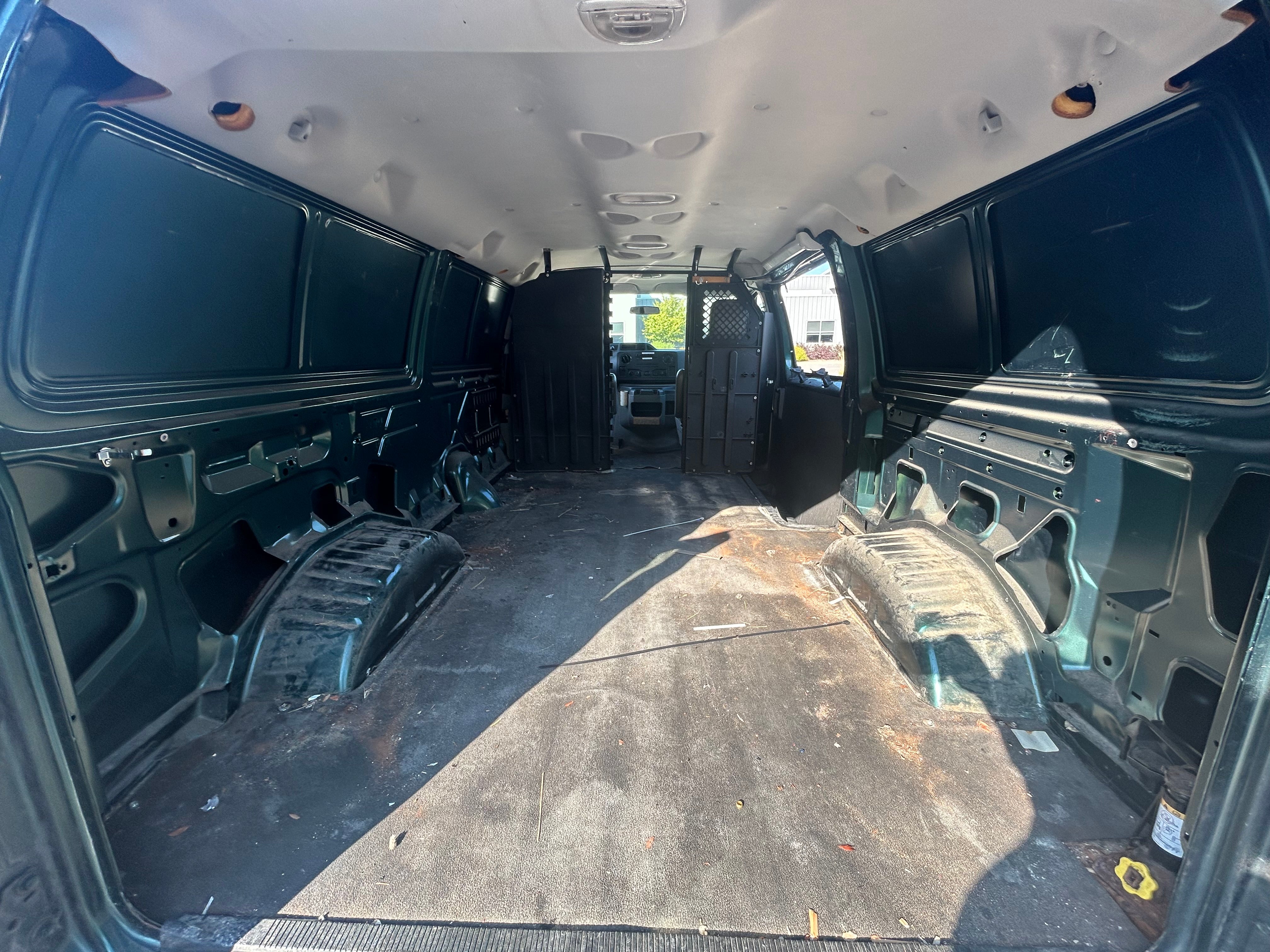 2009 Ford Econoline Van - 1306