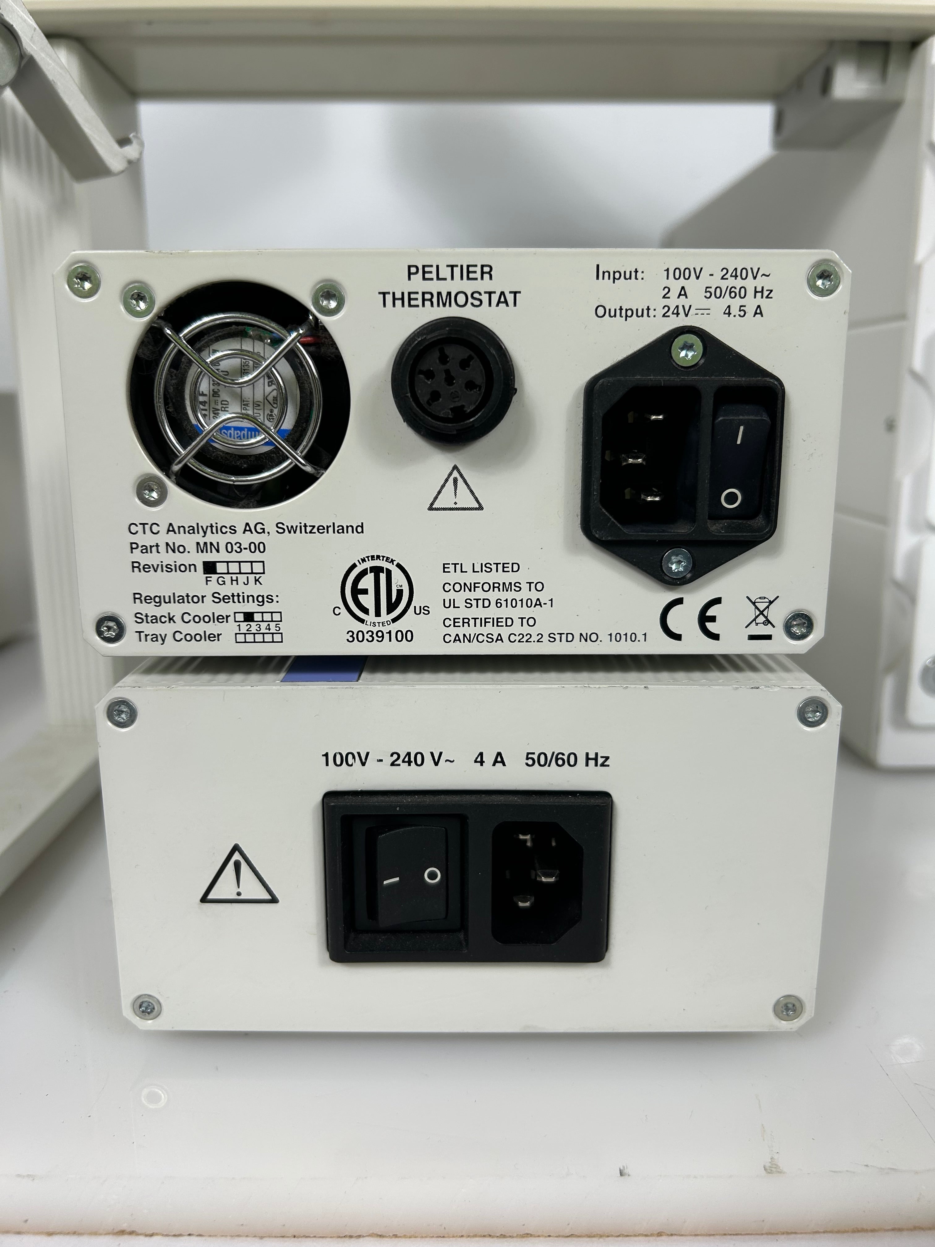 Shimadzu SIL 5000 Auto Injector/Autosampler *Parts* *Untested*