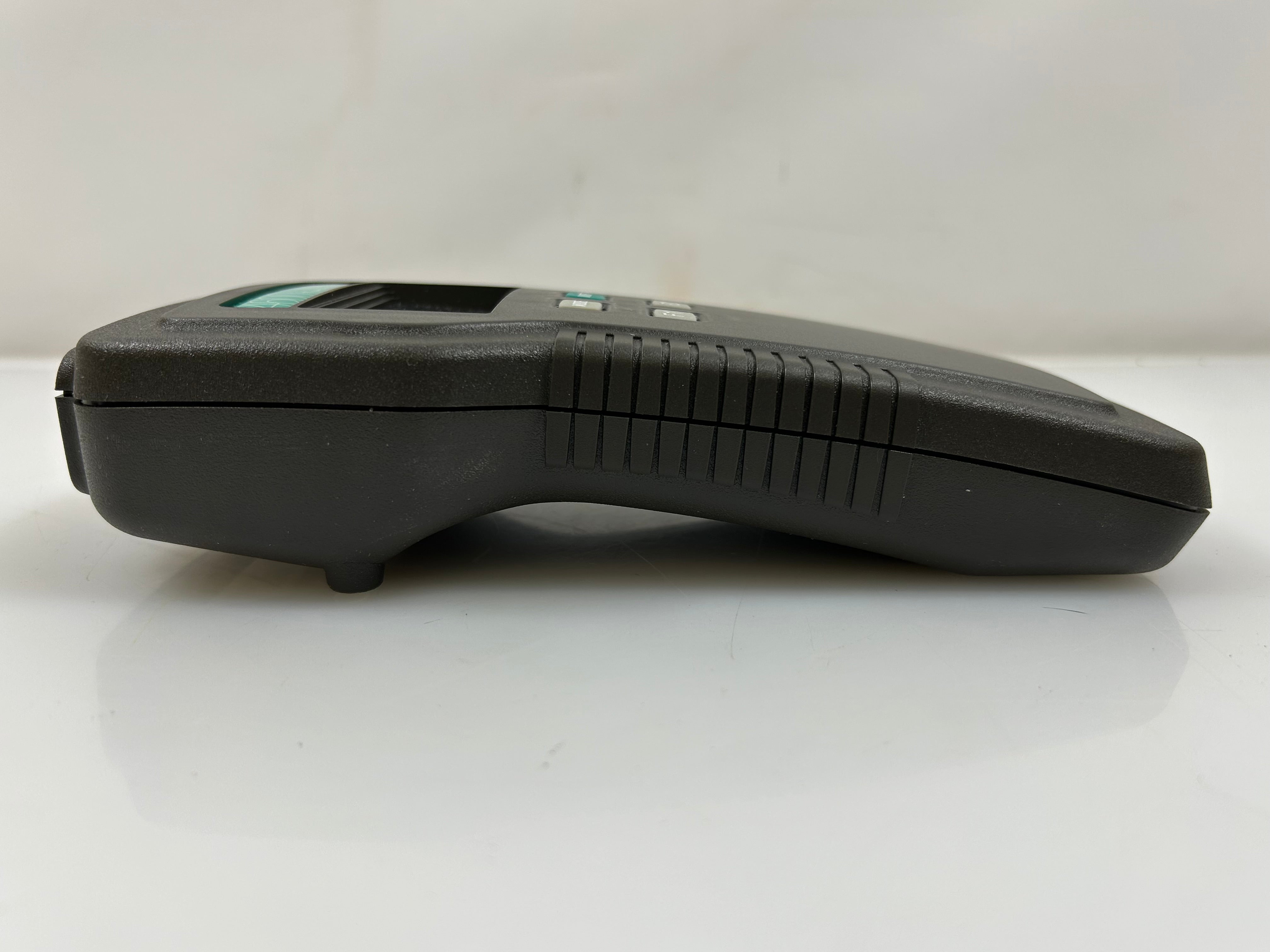 Alpha Technics 4600 Series Precision Thermometer