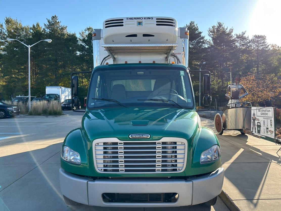 2009 - Freightliner Van - 1274