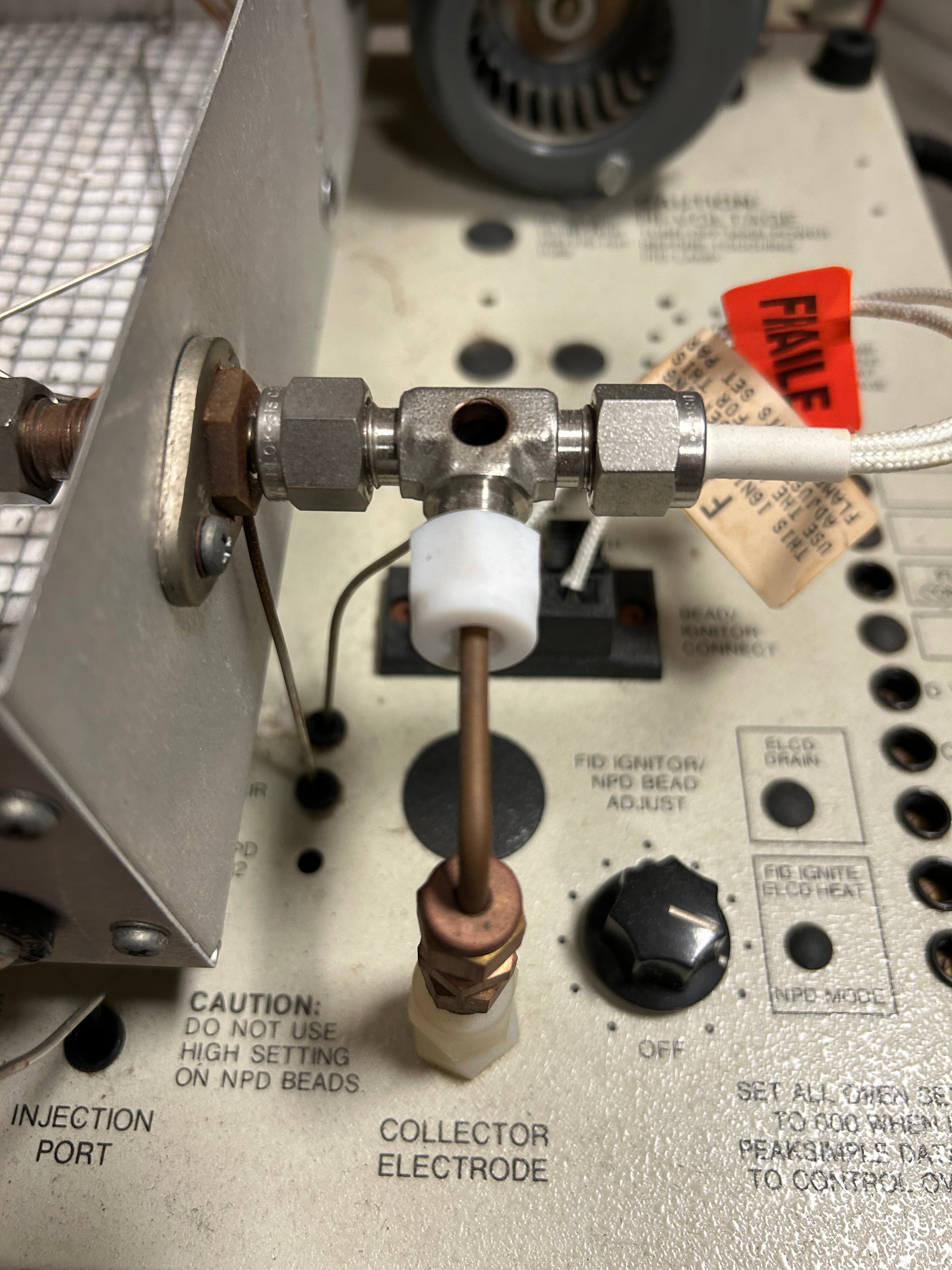 SRI 8610 Gas Chromatograph *Parts*