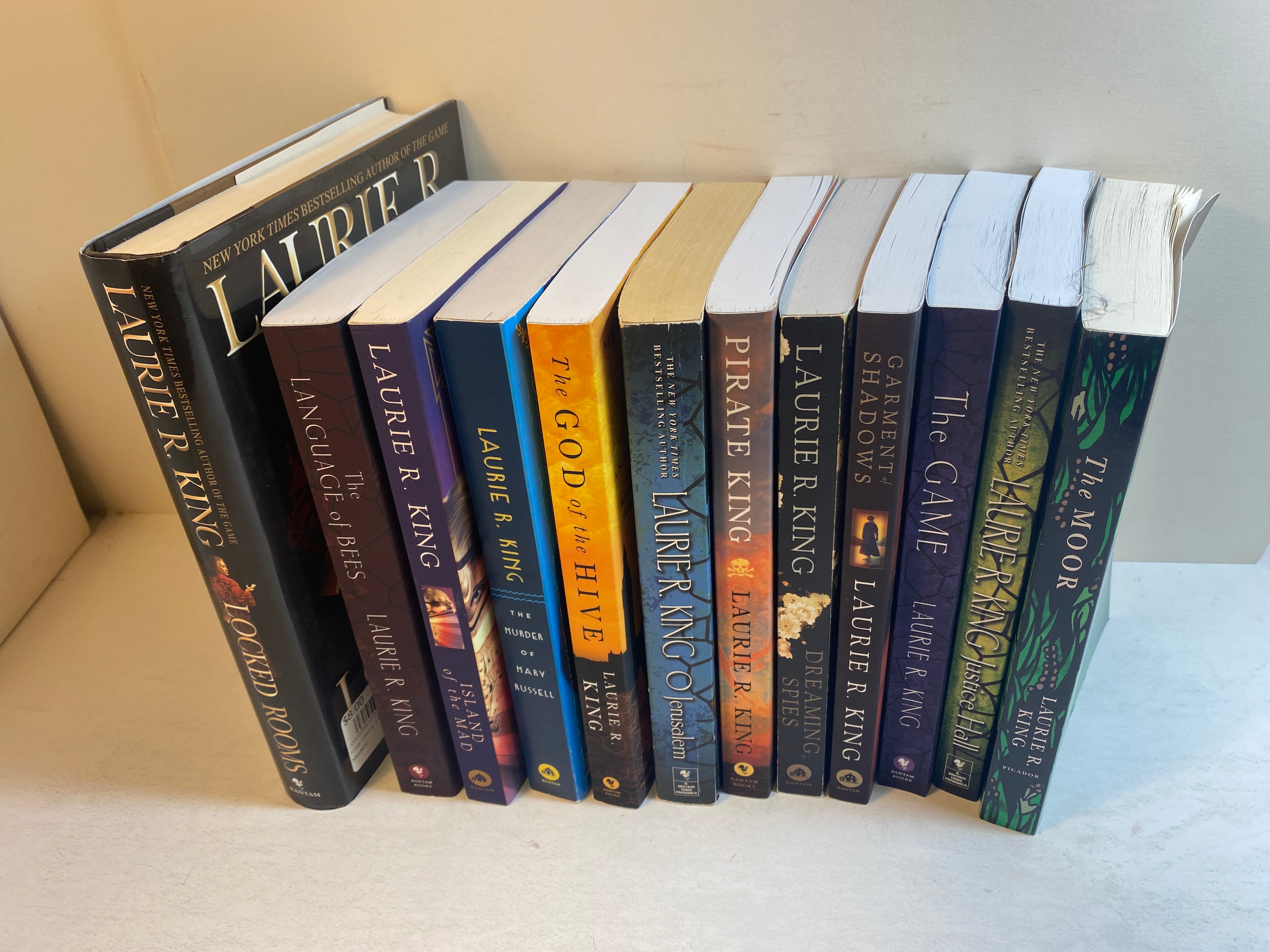 Lot of 12 Laurie King Mary Russel Sherlock Holmes Mystery Books 1998-2019