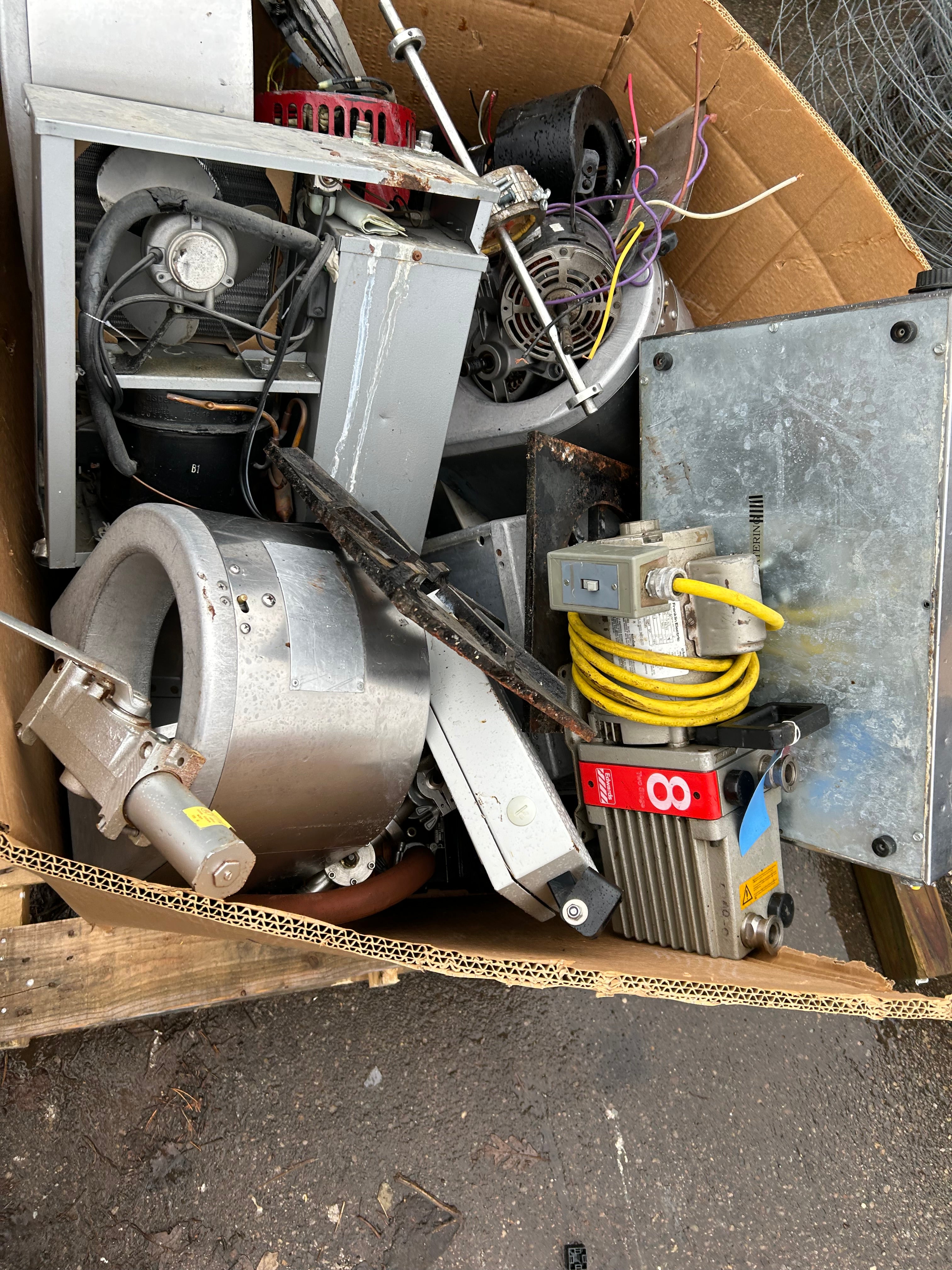 Scrap Bid #624- 450lbs (Without pallet)