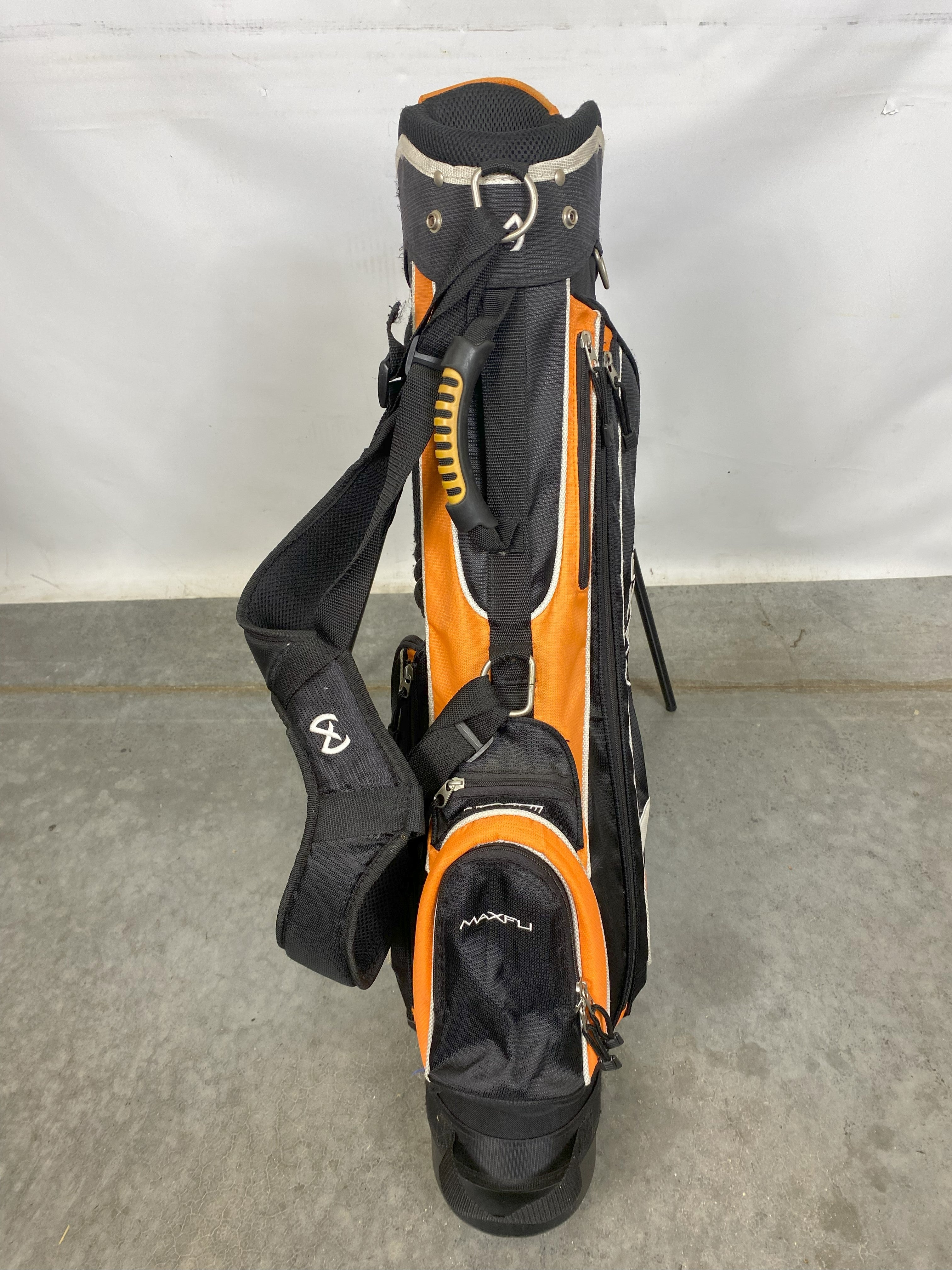 MAXFLI Golf 34" Youth Stand Bag Black and Orange