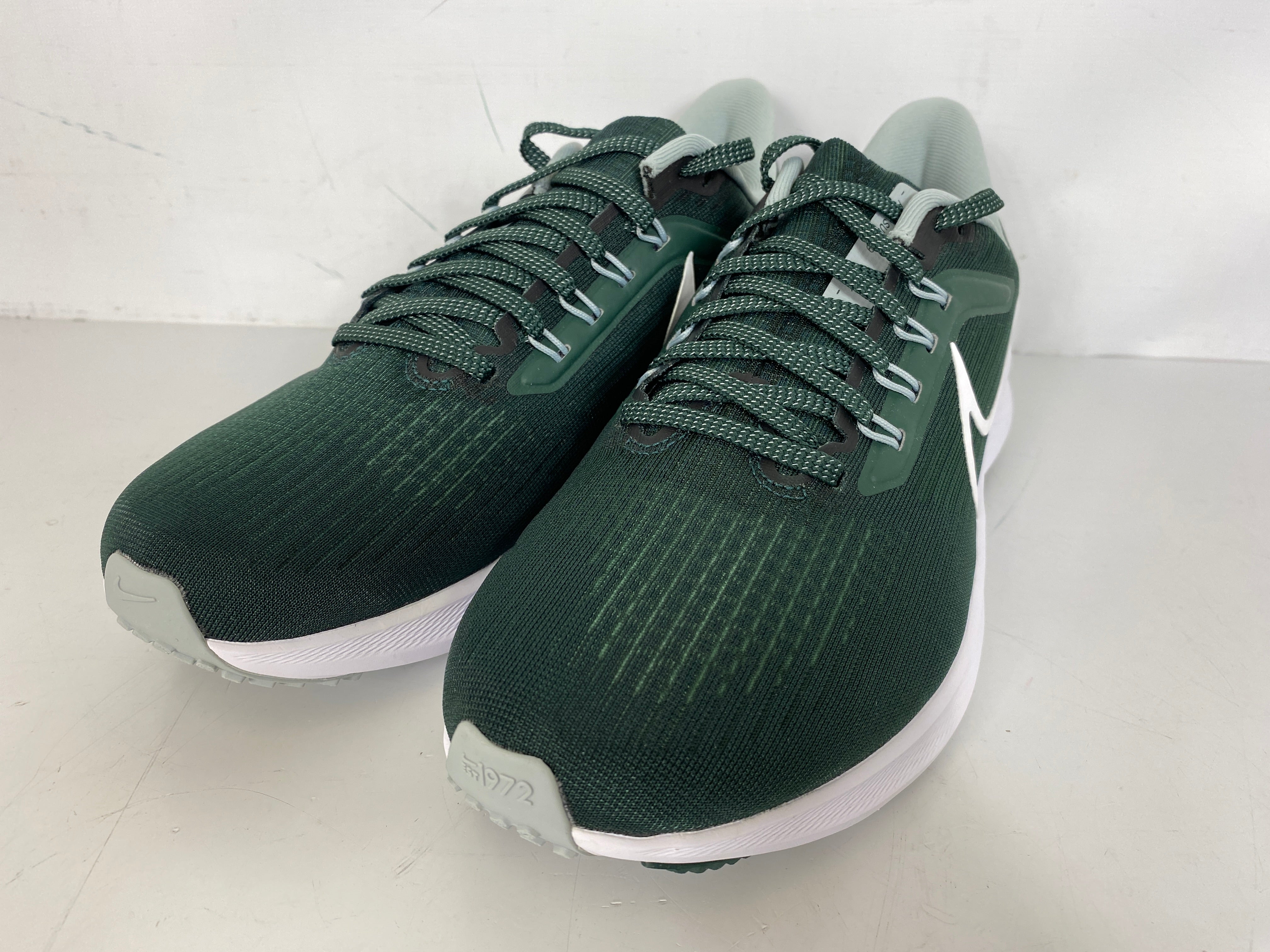 Nike Green Zoom Pegasus 39 Running Shoes Men s Size 6 MSU Surplus Store