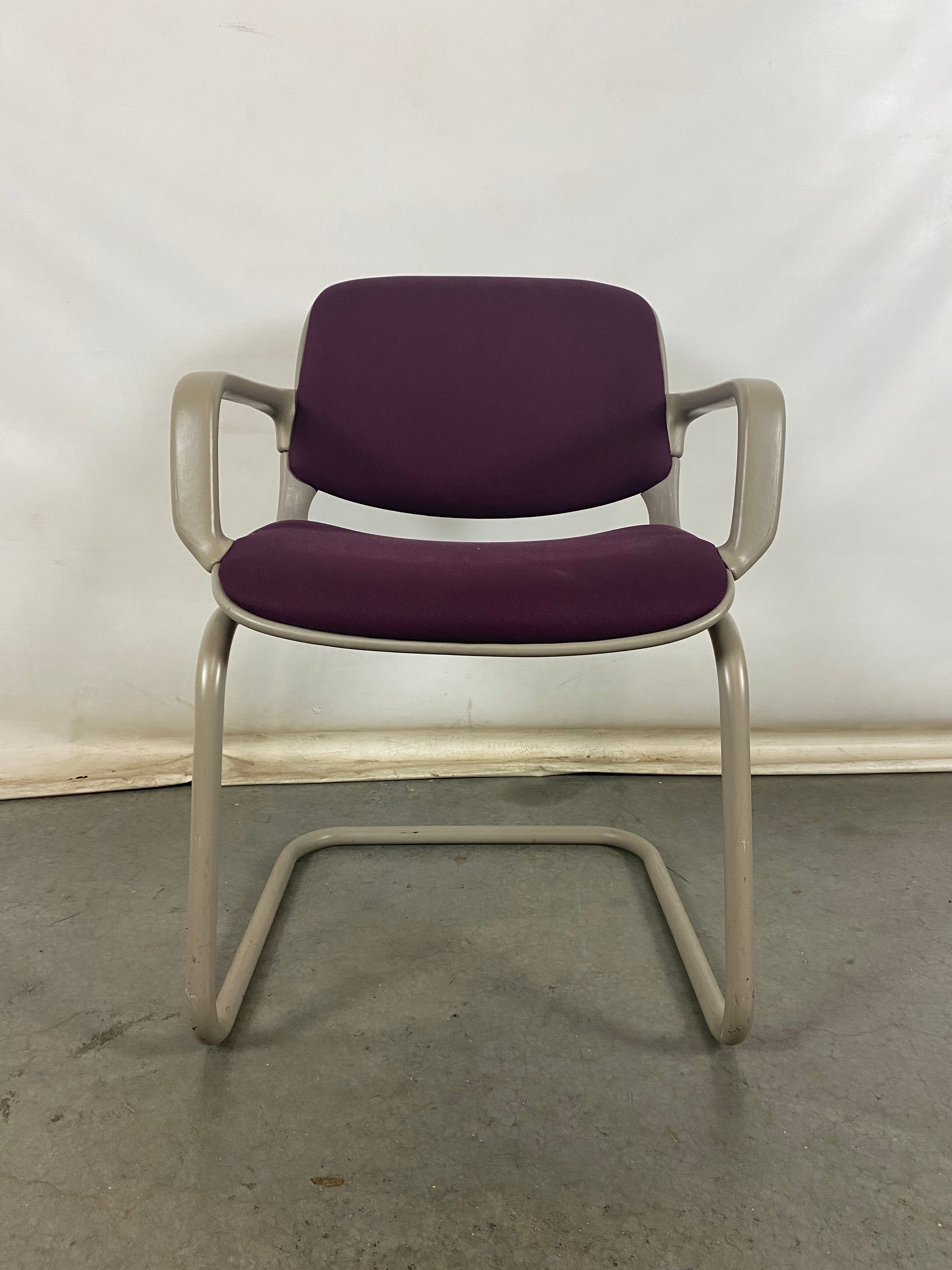 Comforto Purple Upholstered Chair w/Arms