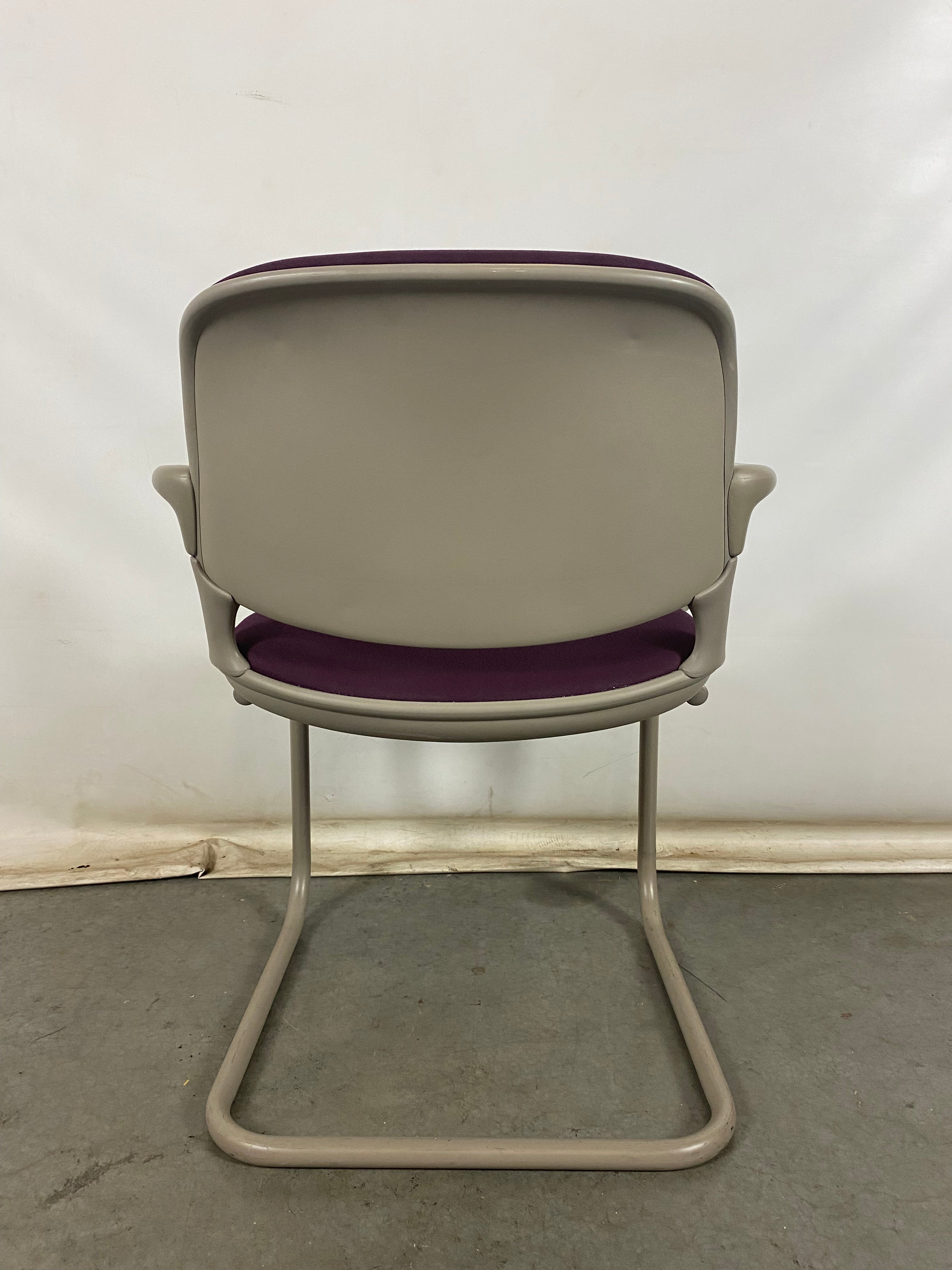 Comforto Purple Upholstered Chair w/Arms