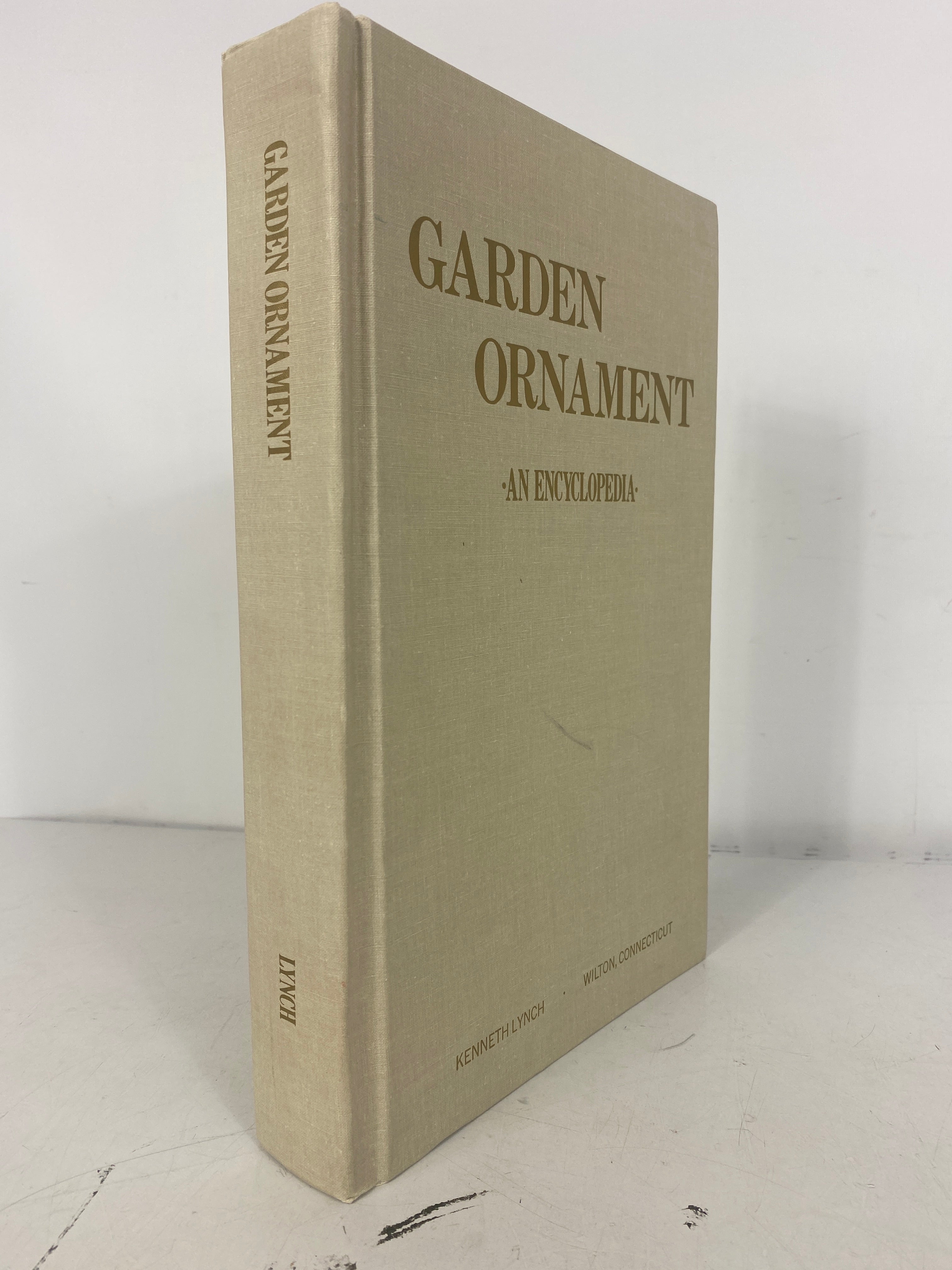 Garden Ornament an Encyclopedia Kenneth Lynch 1974 w 1983 Addendum HC