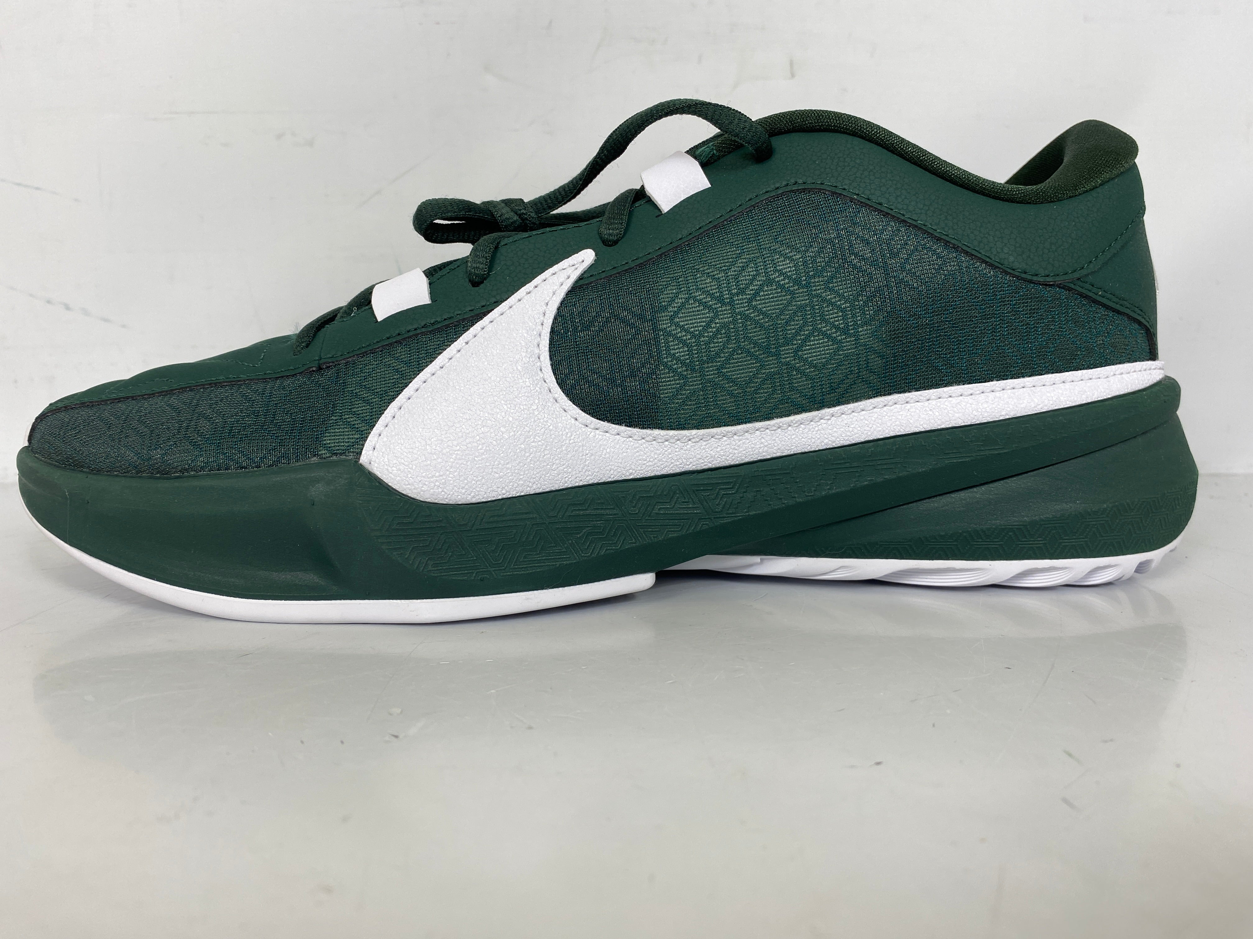 Nike Green Zoom Freak 5 Basketball Shoes Men s Size 16 MSU Surplus Store