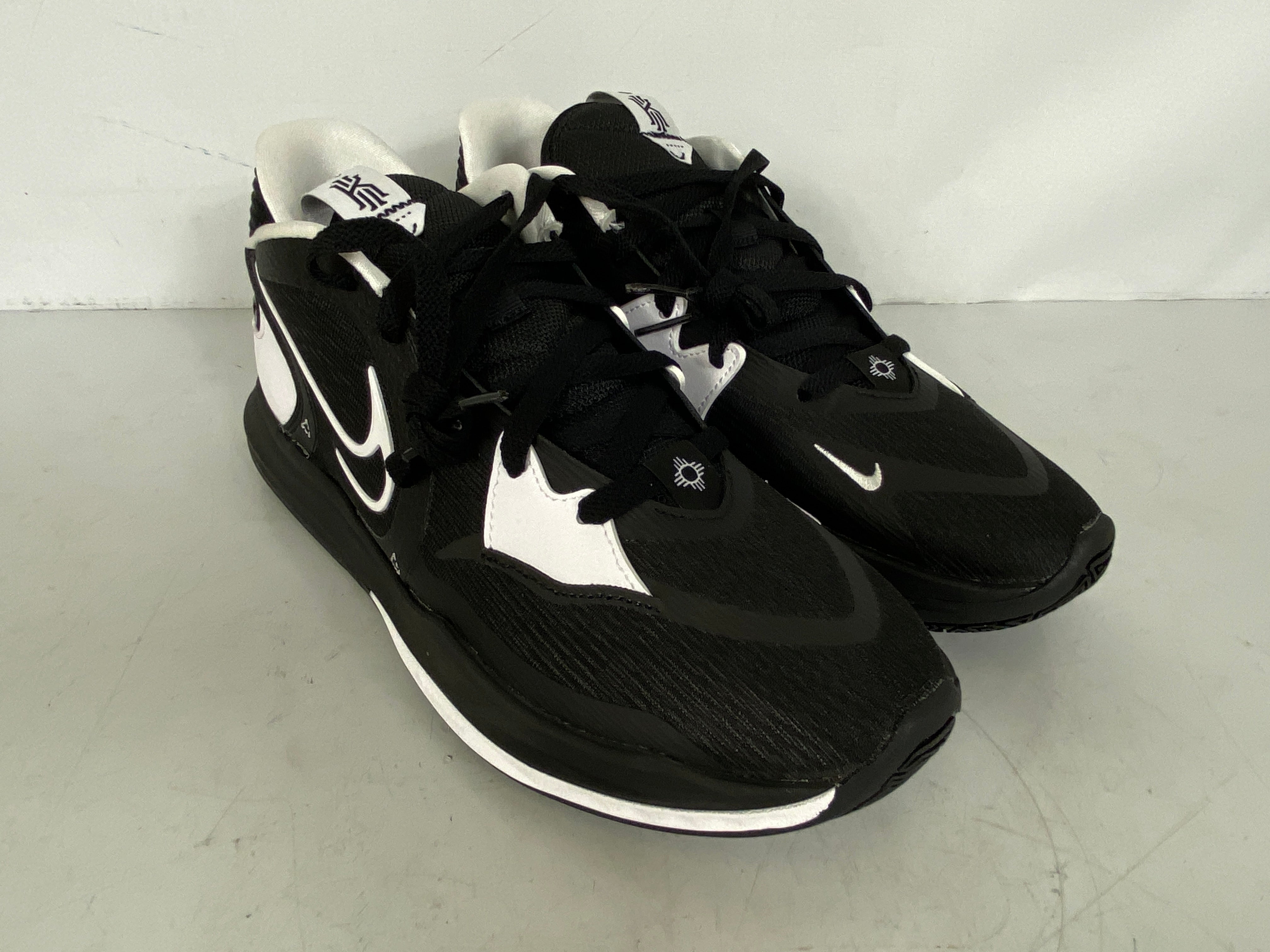 Nike Black White Kyrie Low 5 TB Promo Men s Basketball Shoes Size 11.5 MSU Surplus Store