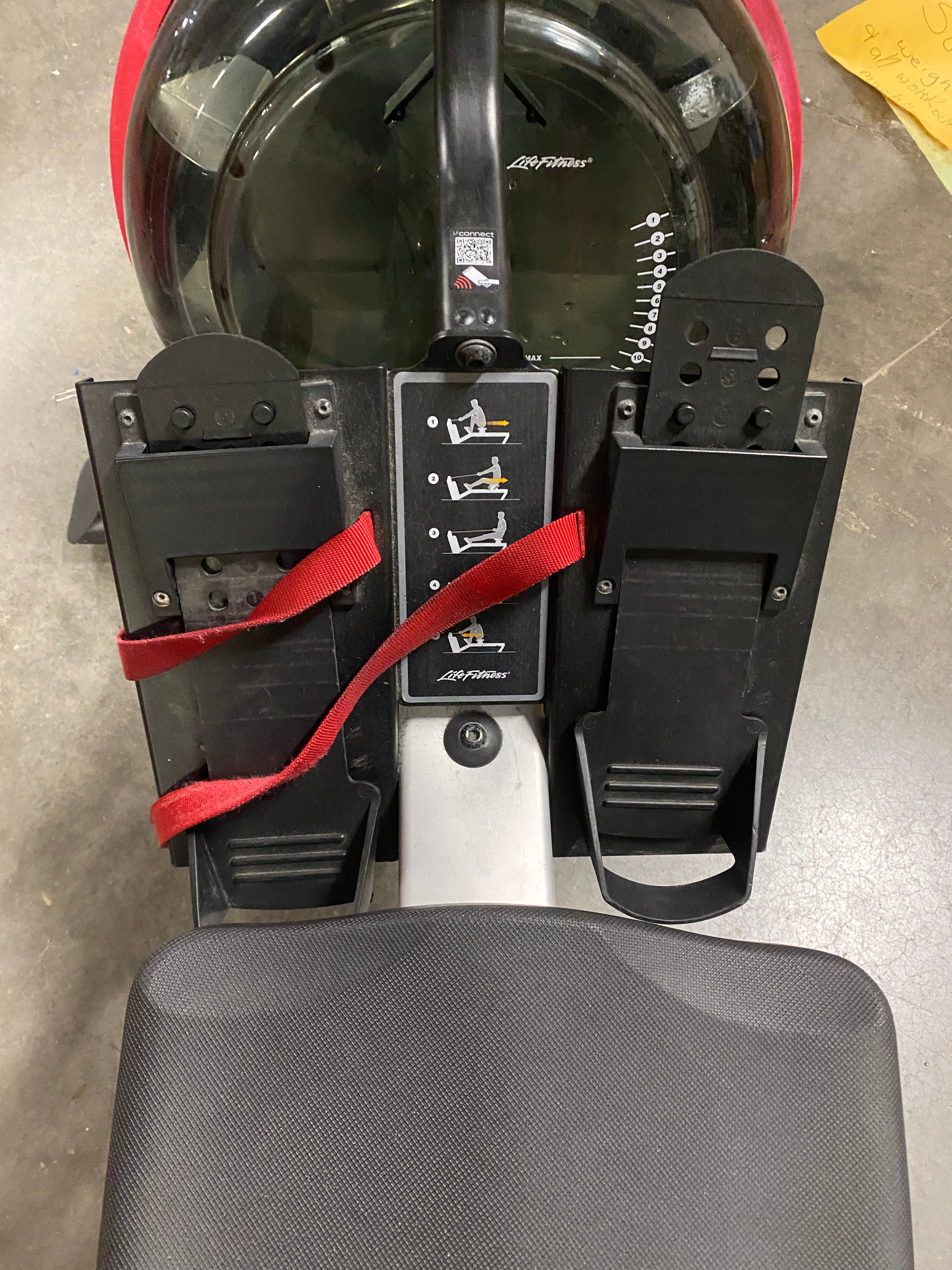 Life Fitness Water Turning Rowing Machine