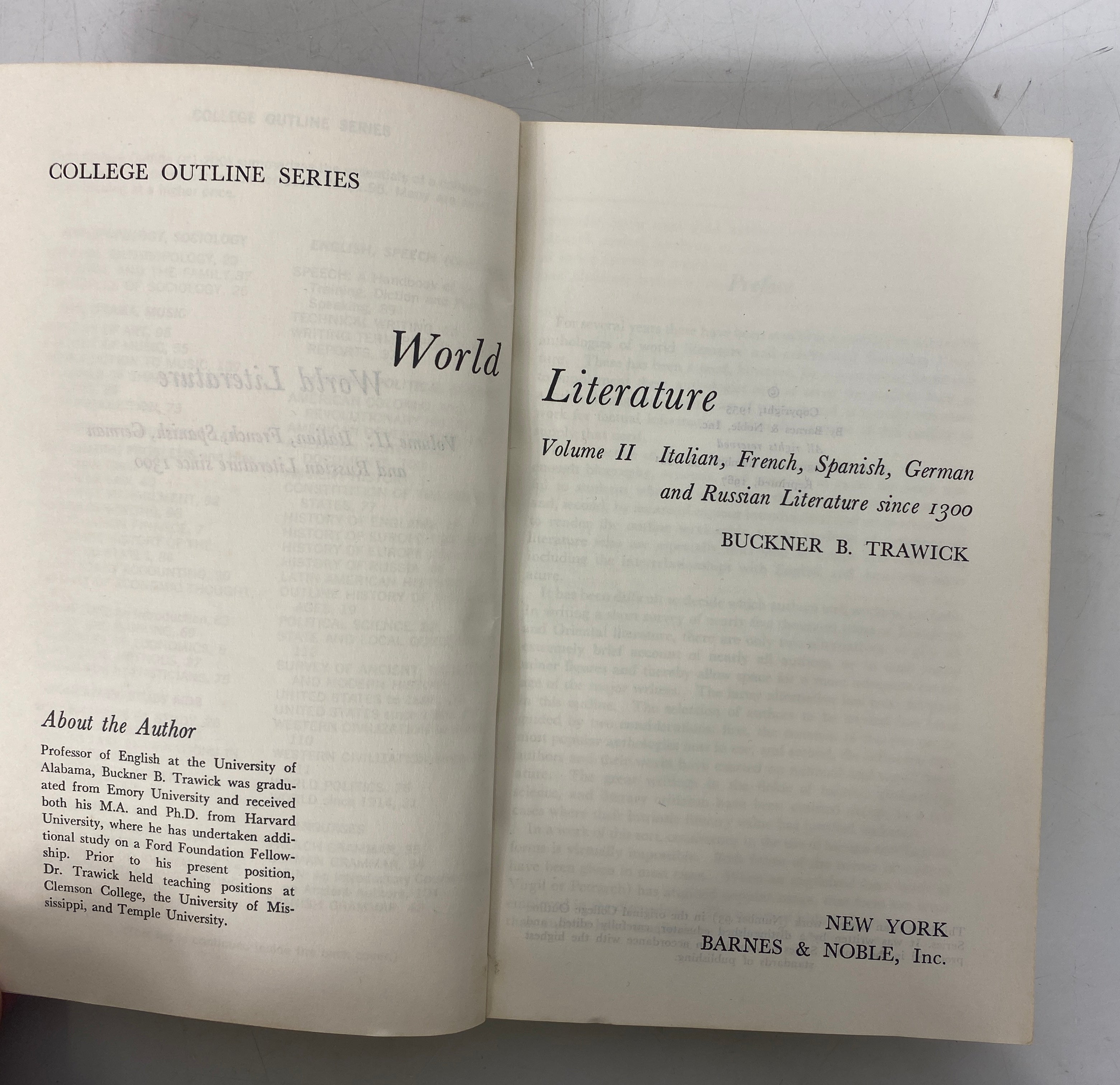 2 Vols Barnes & Noble College Outline Series World & English Literature SC