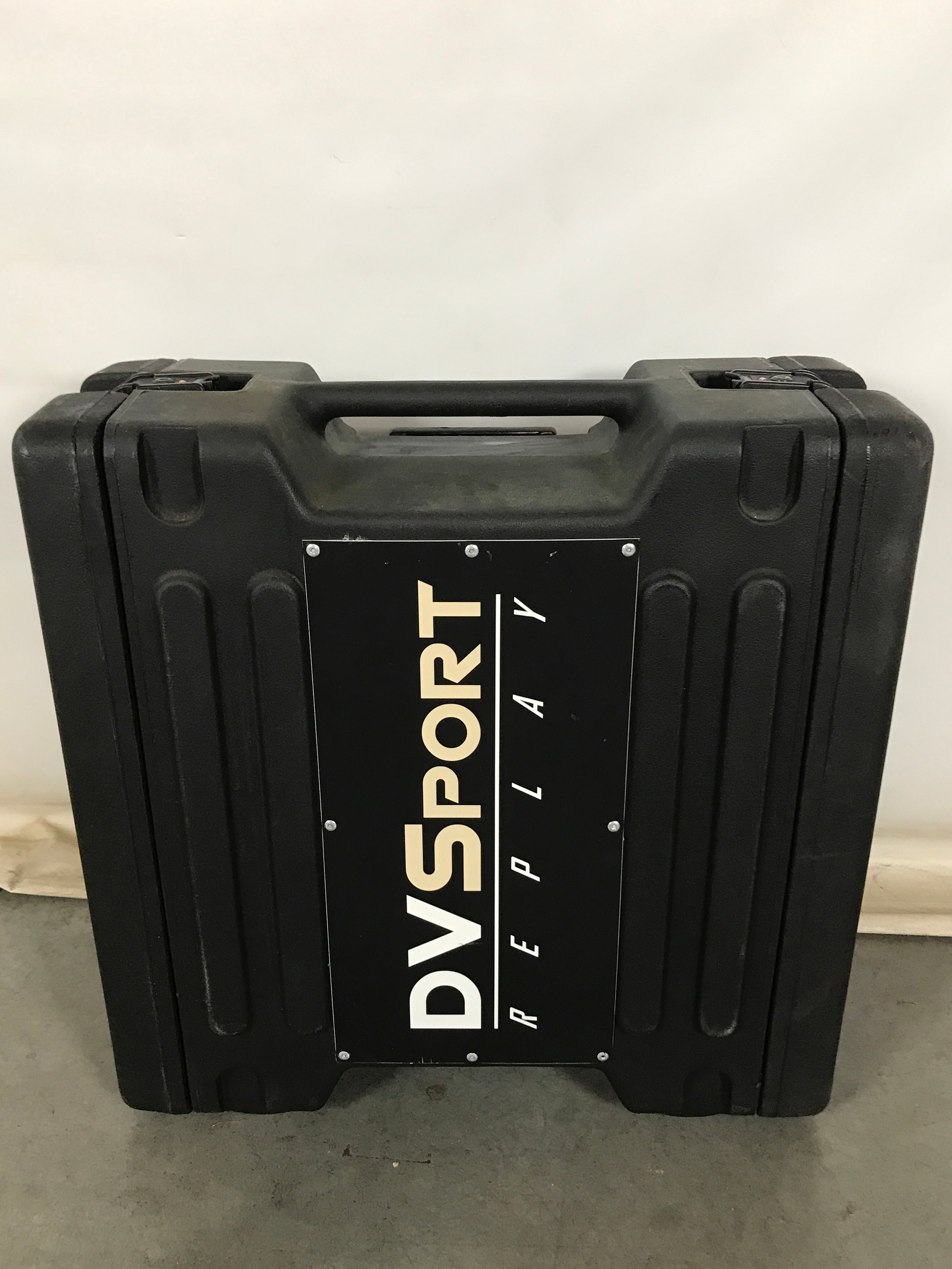 DVSport Replay Black Rolling Storage Case