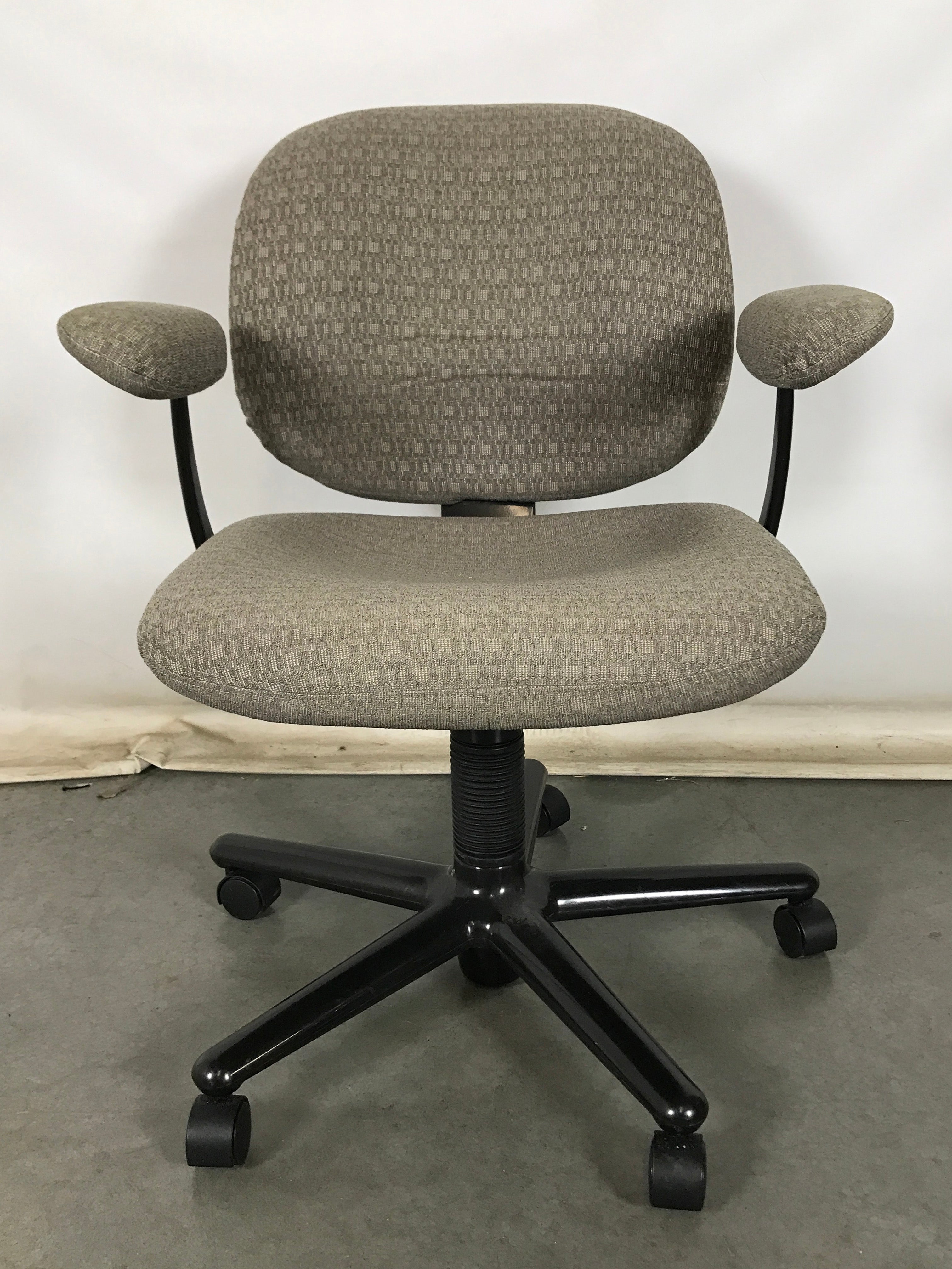 Herman Miller Gray Rolling Office Chair