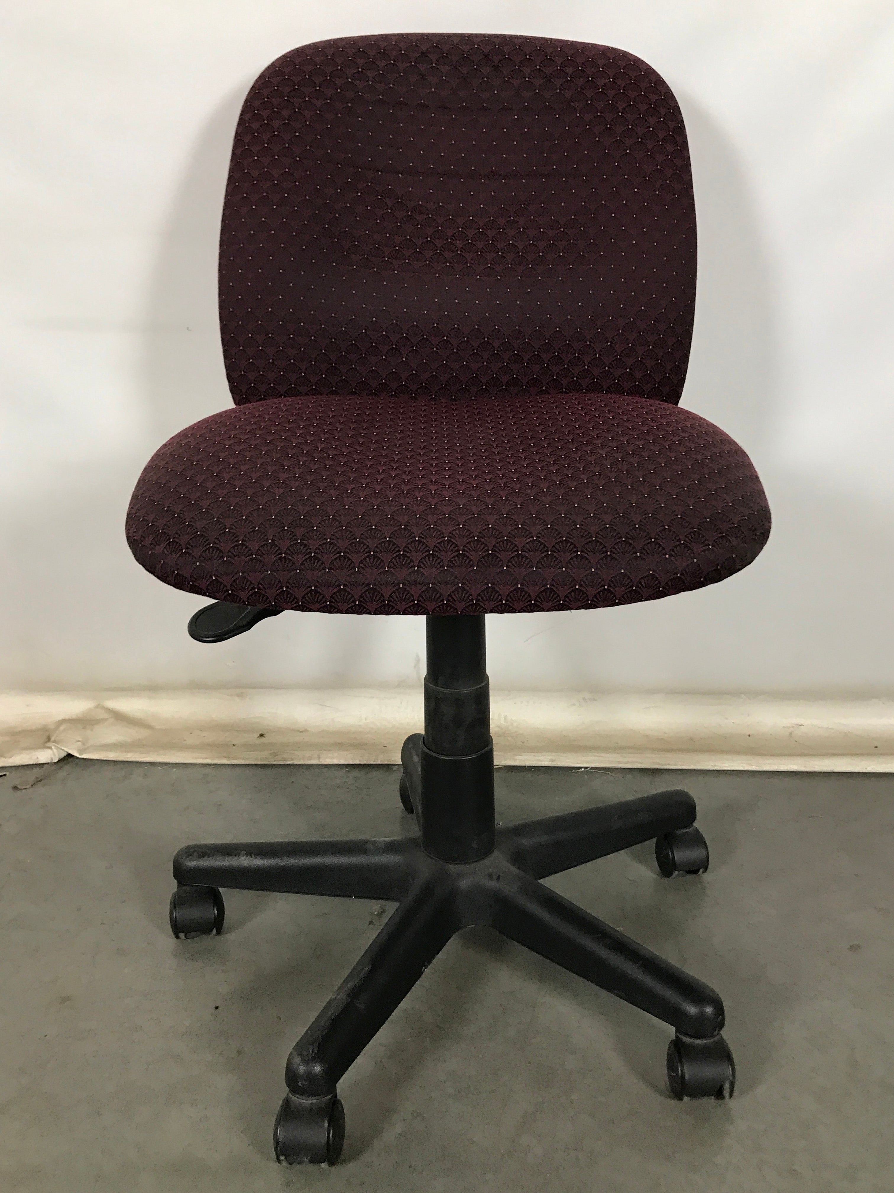 Vogel Peterson Adjustable Armless Rolling Office Chair