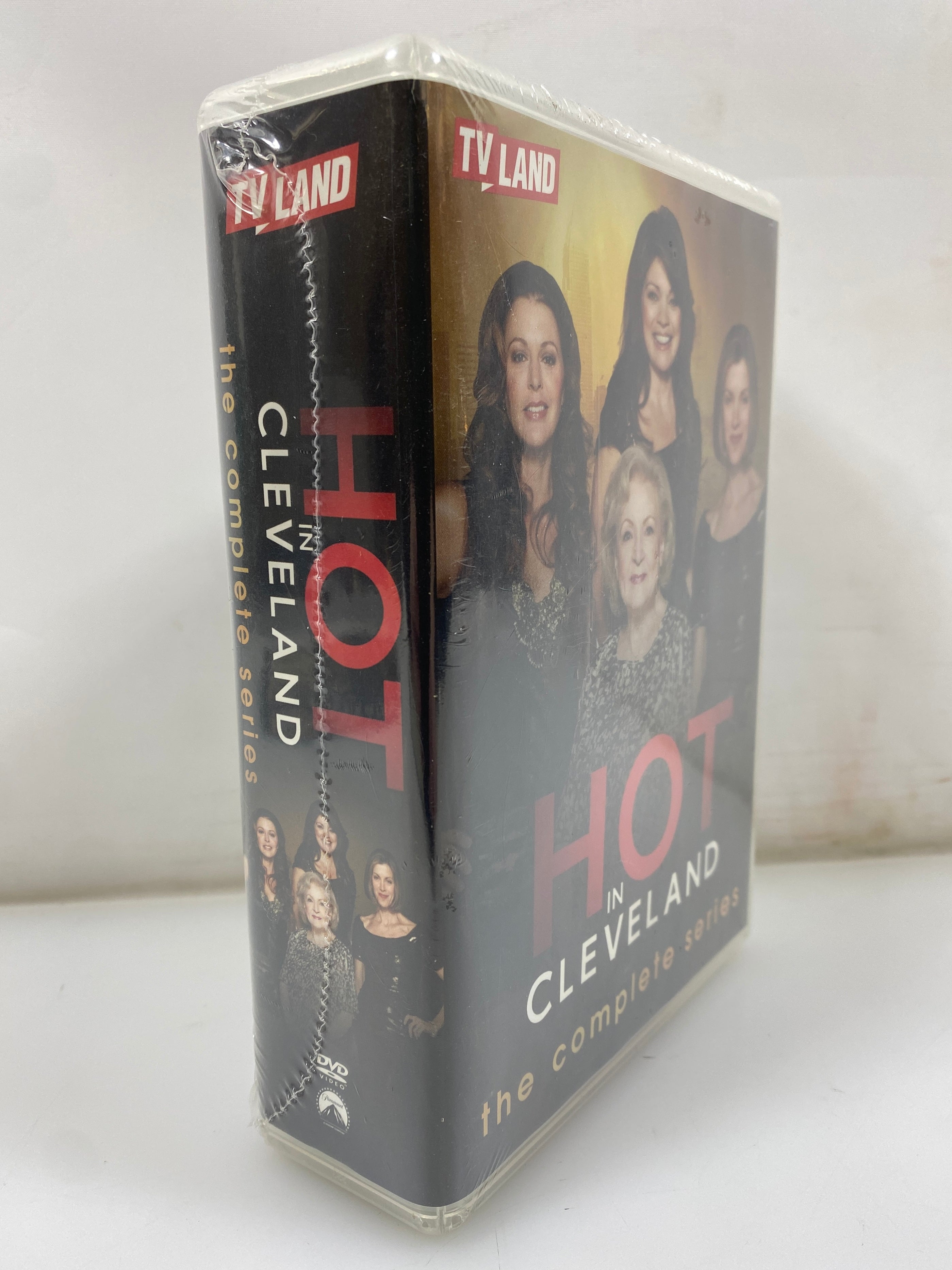 Hot in Cleveland The Complete Series DVDs