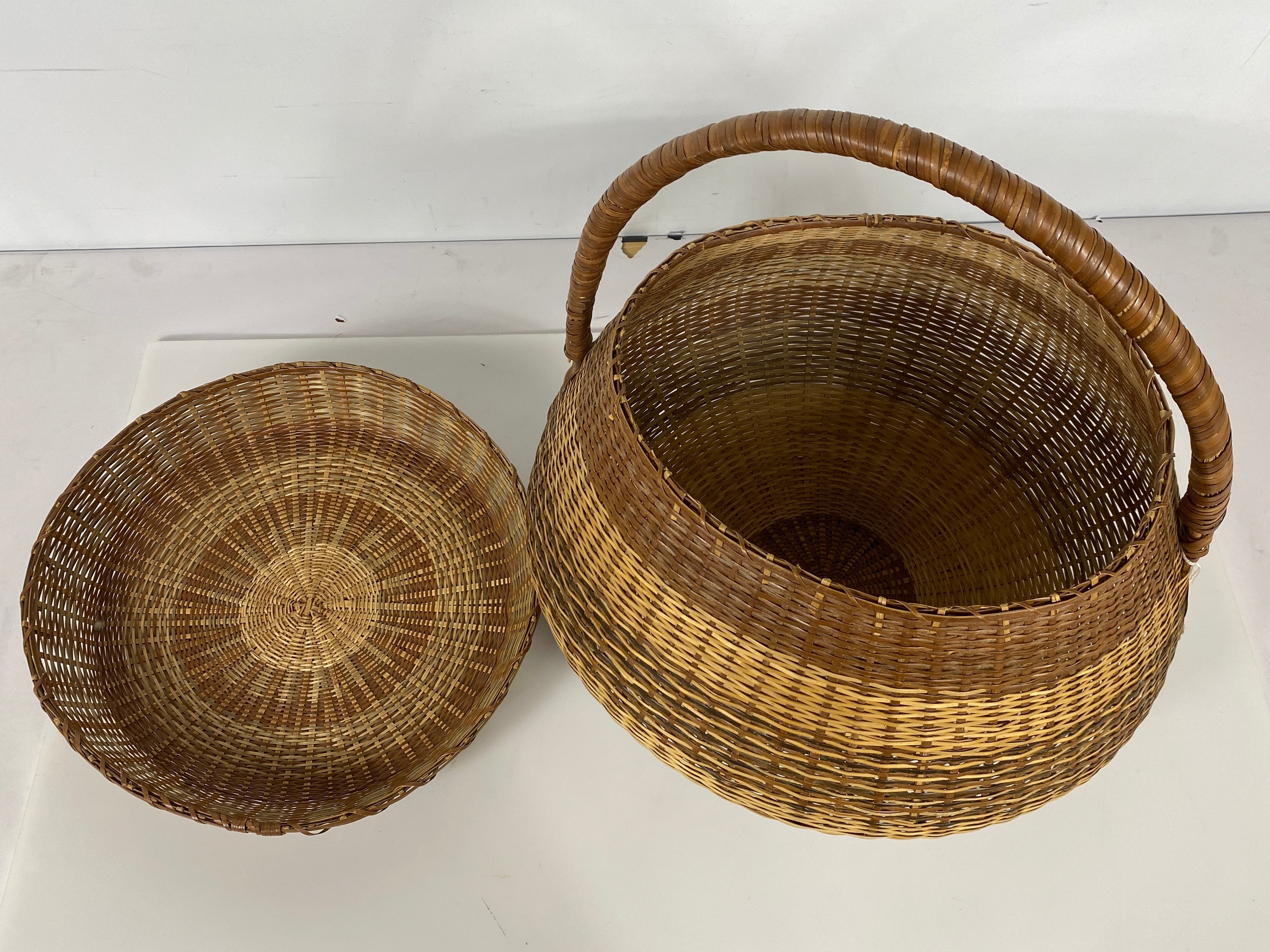 Large Round Patterned Wicker Basket w/ Handle Style #1