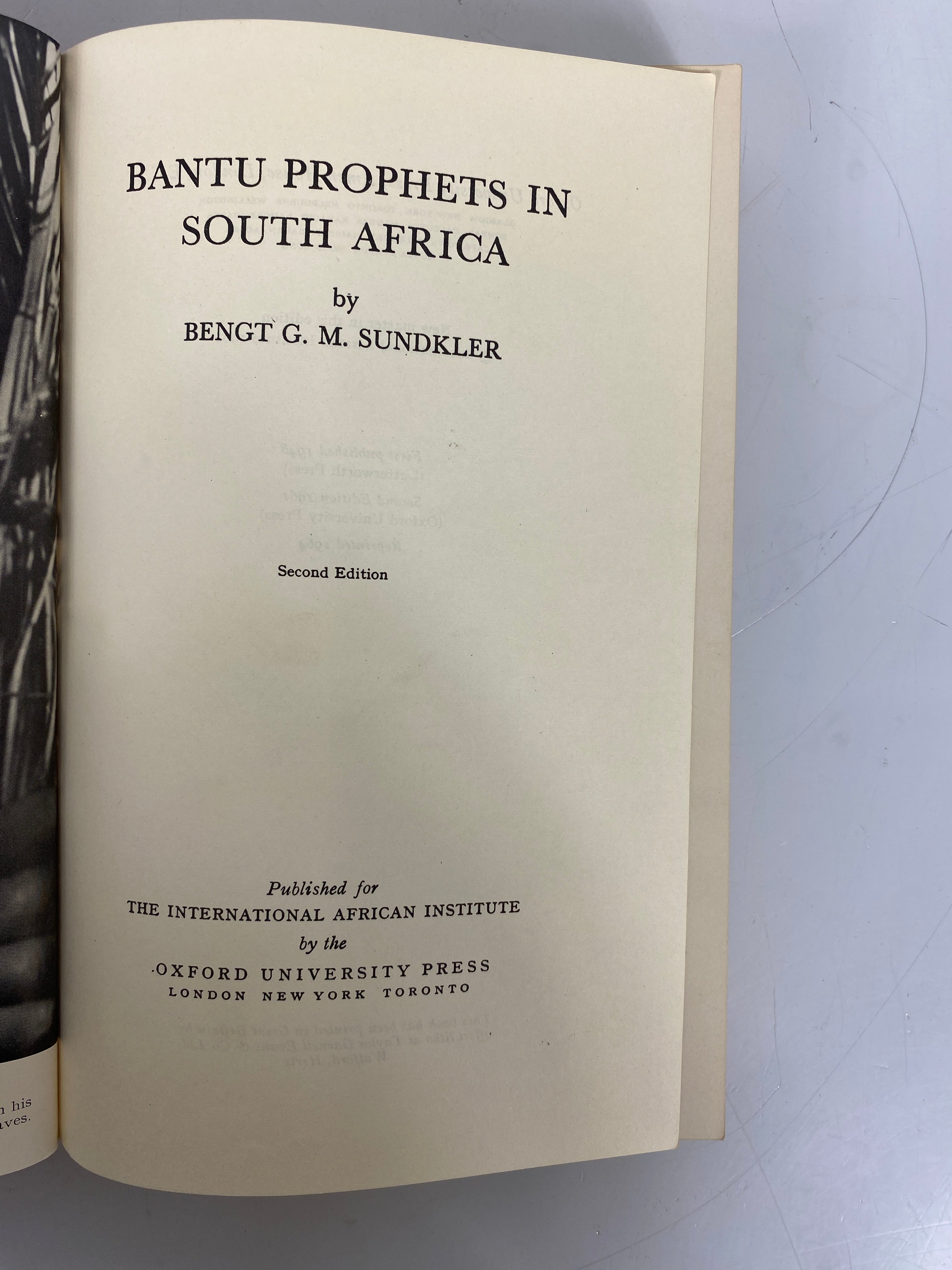 Bantu Prophets in South Africa by Sundkler 1964 2nd Edition SC