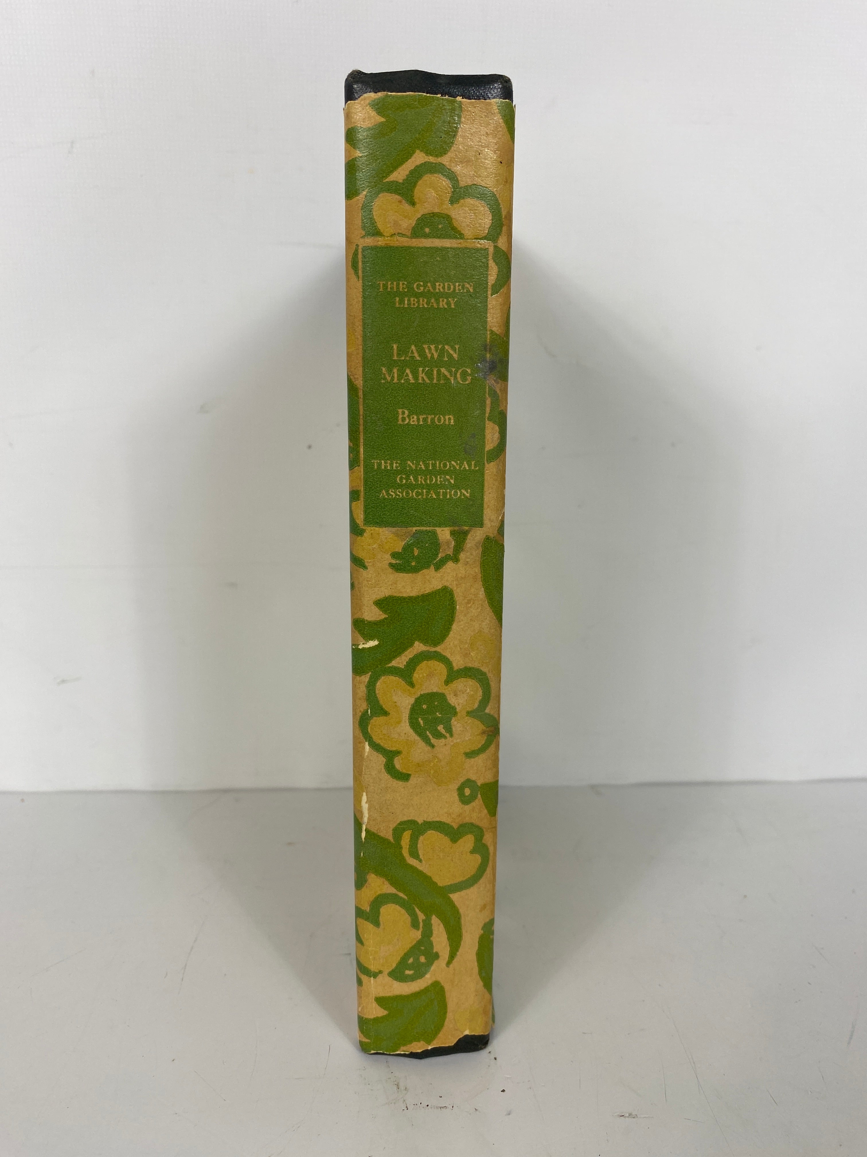 Lawn Making Keeping of Putting Greens Leonard Barron 1929 HC DJ