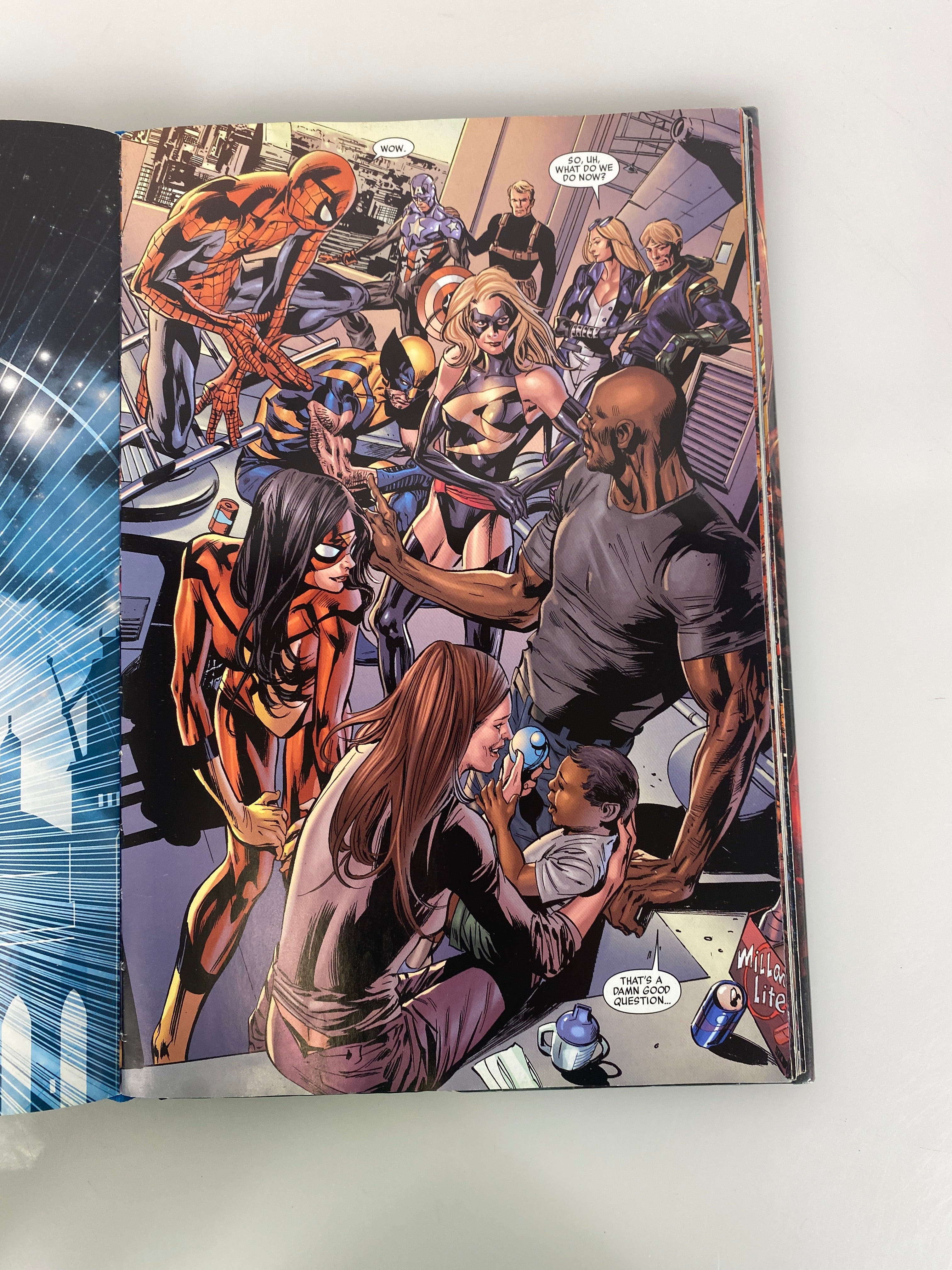 Siege Marvel Graphic Novel Brian Bendis 2011 HCDJ