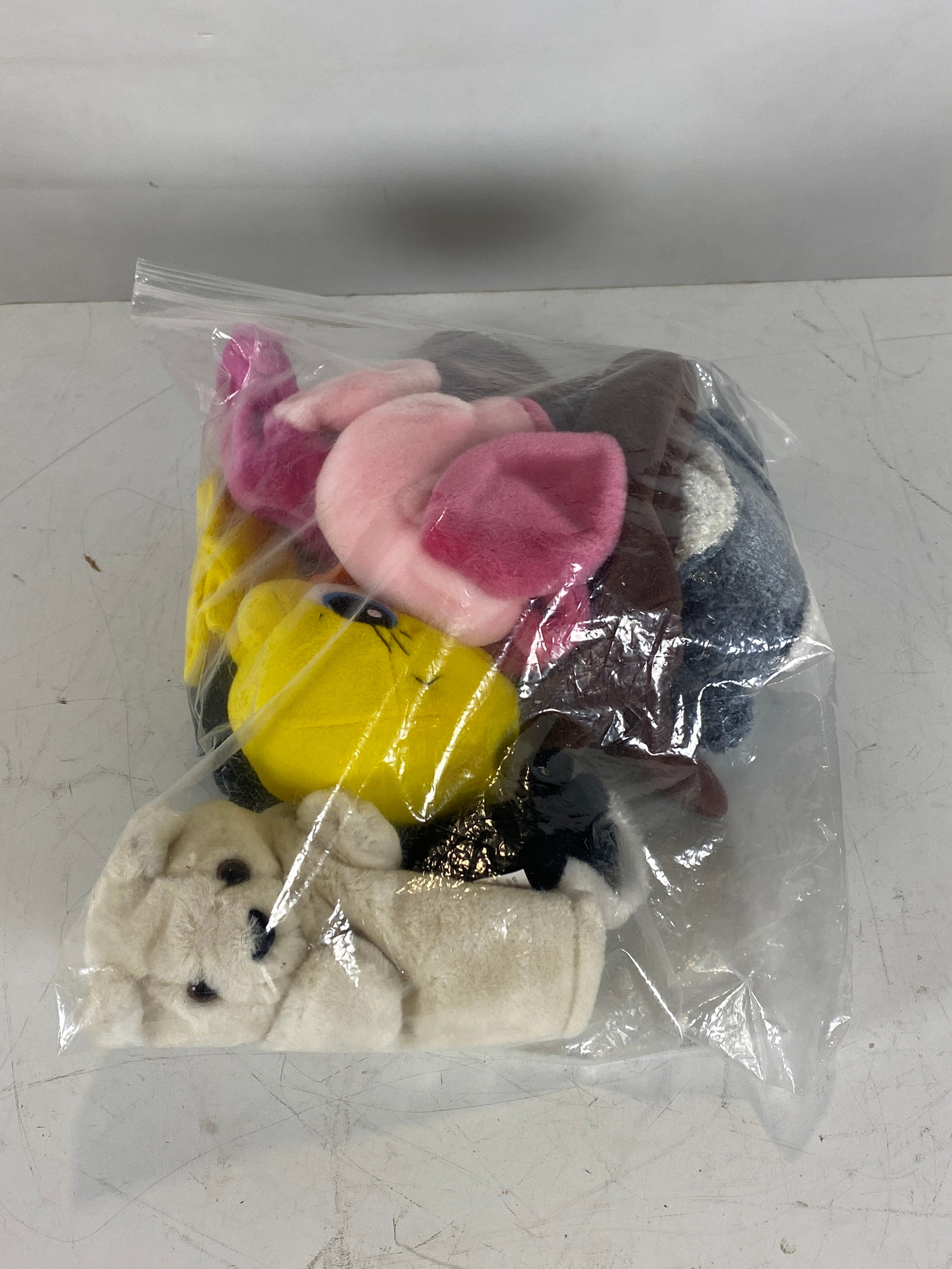 Bag of 6 Plush Puppets