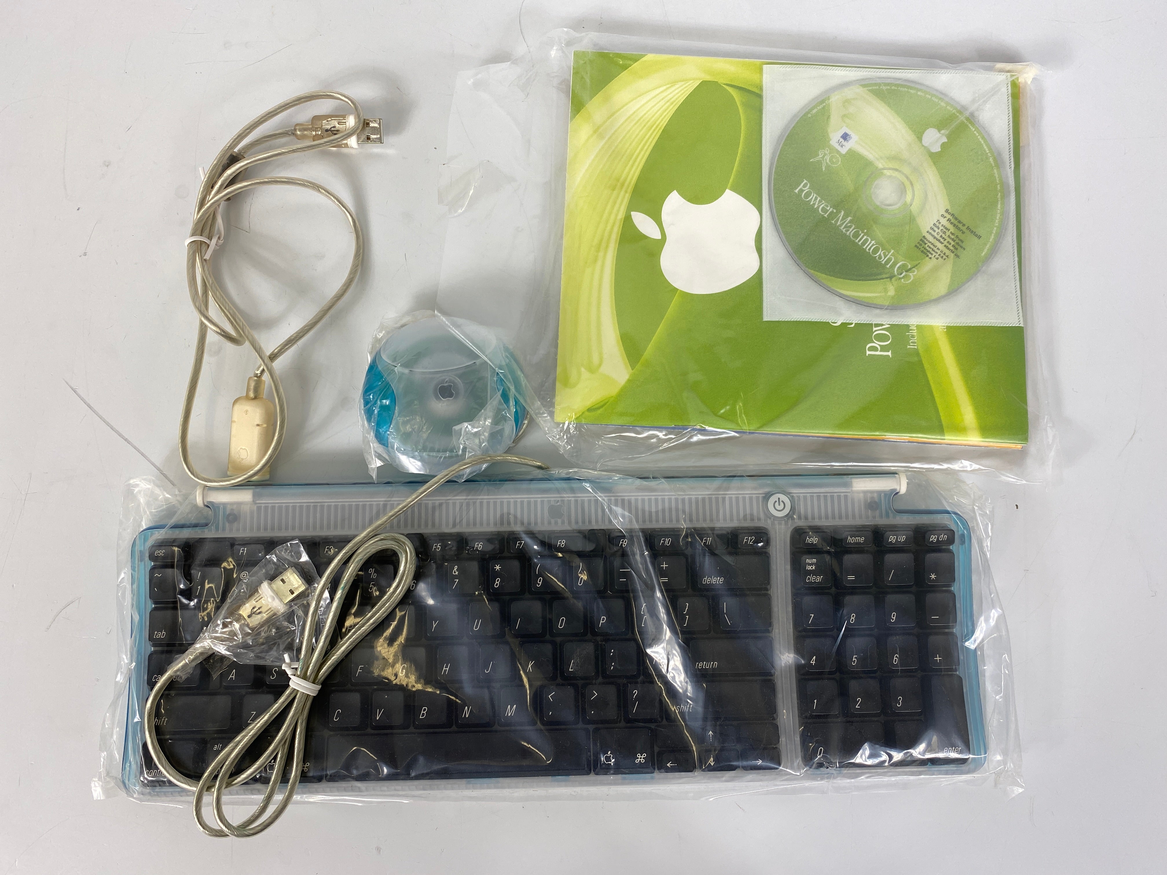 Vintage Apple Power Macintosh G3 Accessory Kit