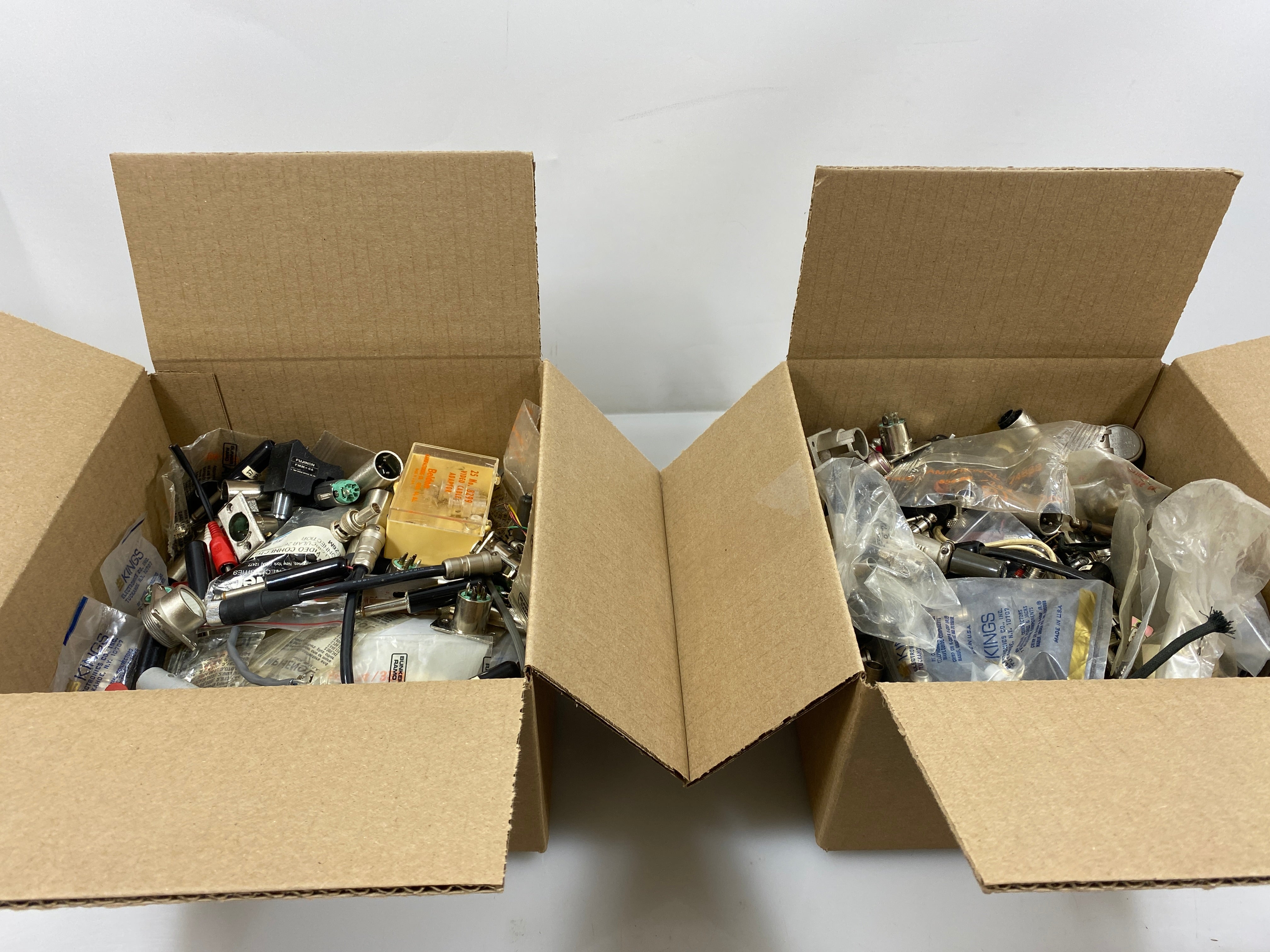 Lot of Miscellaneous Connectors (XLR)