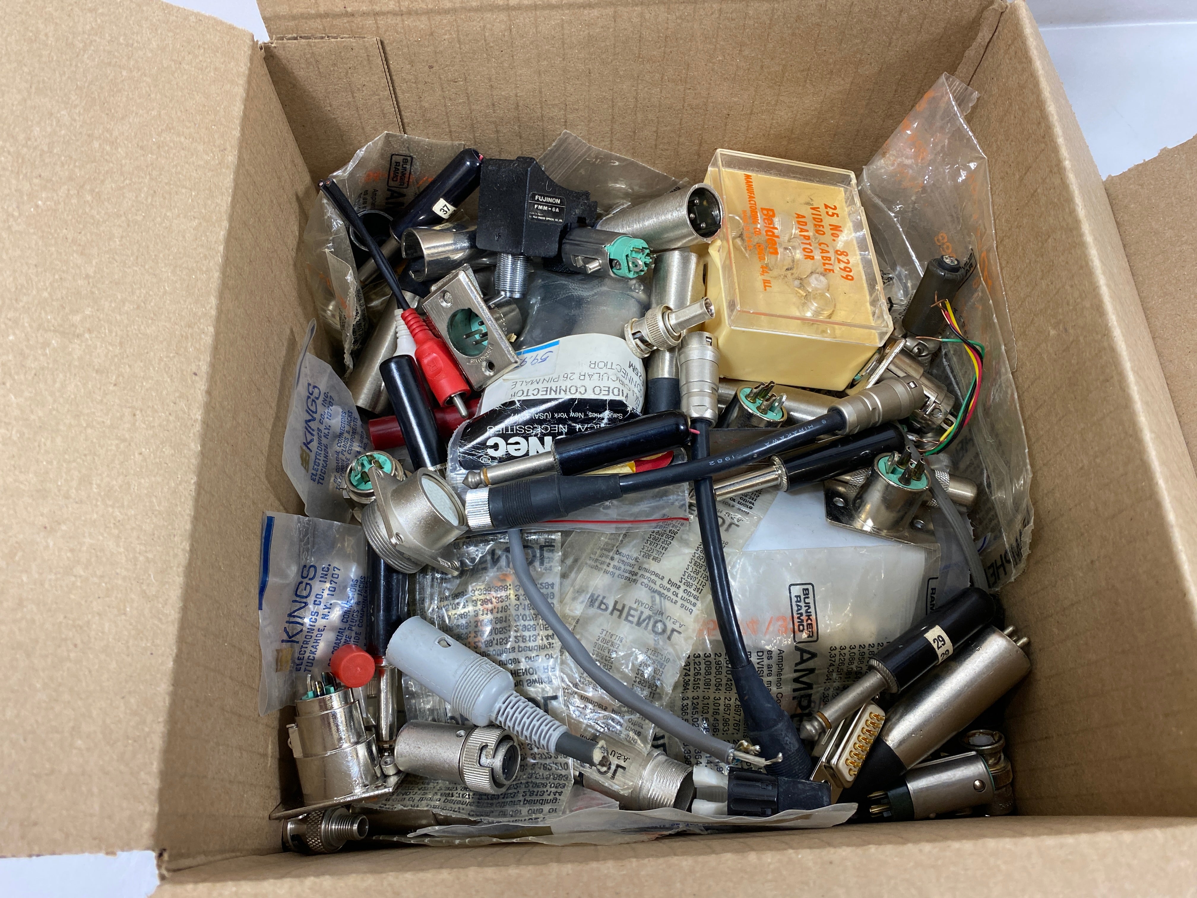 Lot of Miscellaneous Connectors (XLR)