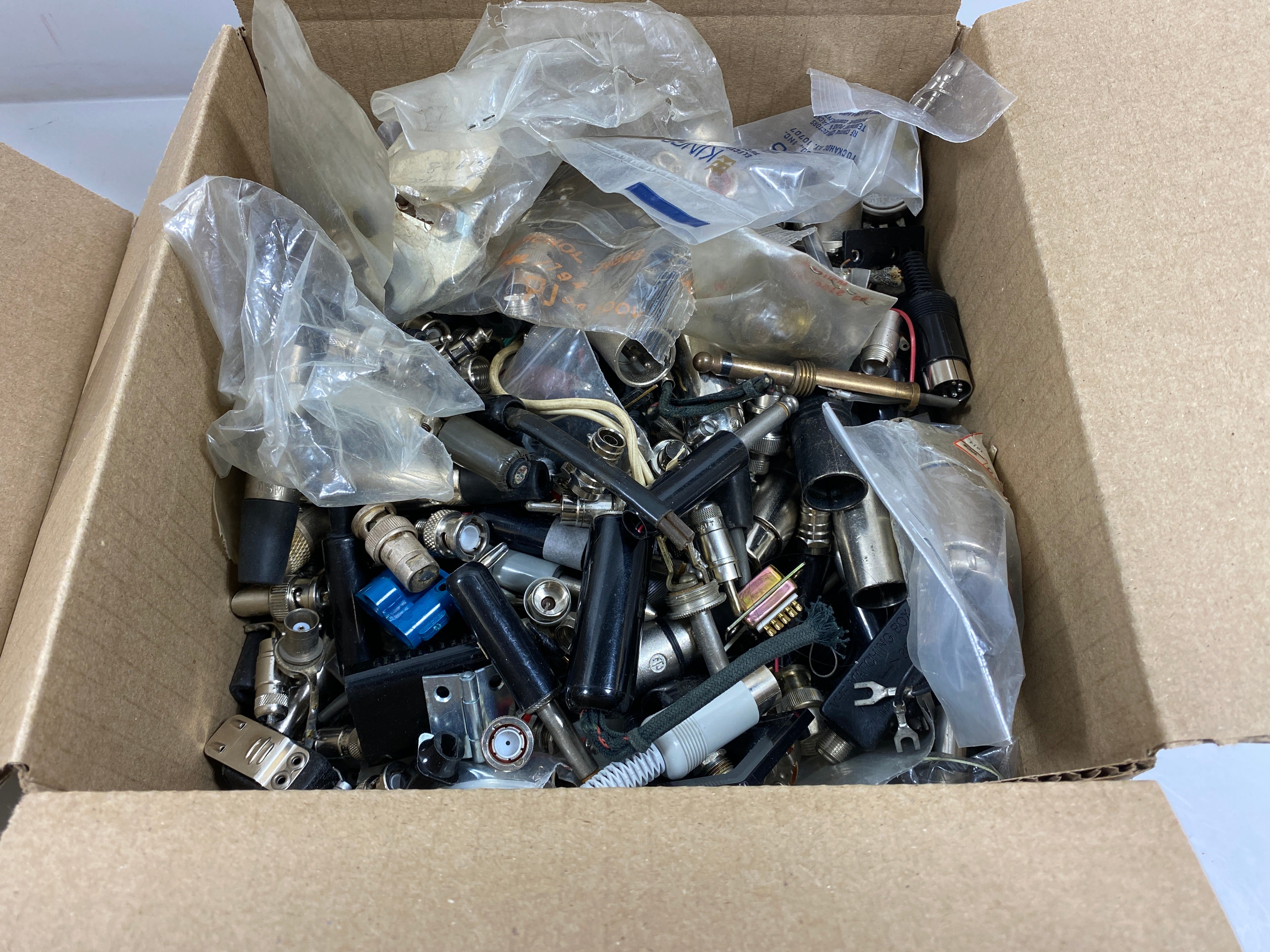 Lot of Miscellaneous Connectors (XLR)