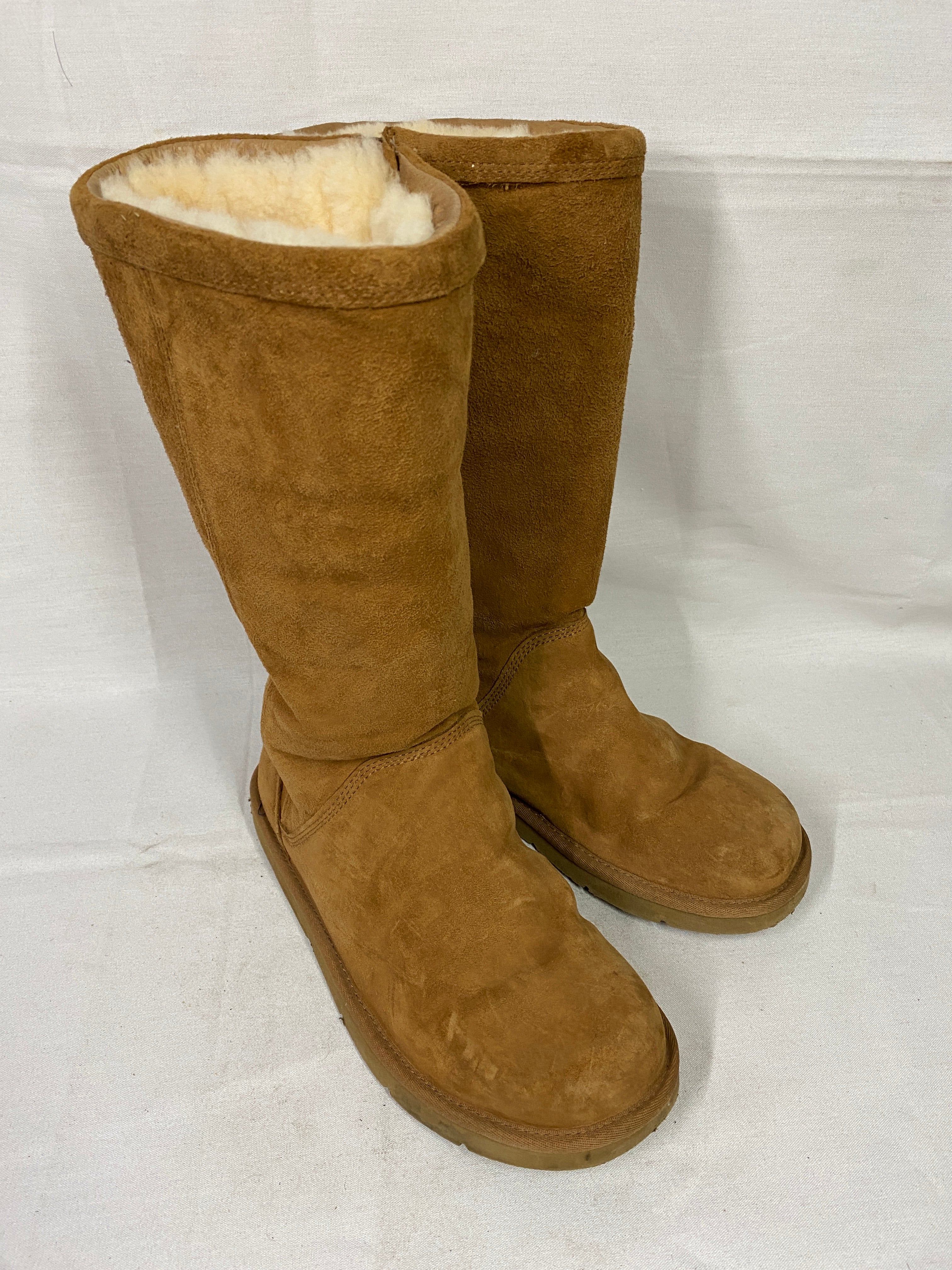 UGG Australia Kenly 1890 Tall Zip Boots Suede Sheepskin Chestnut Women's Size 8