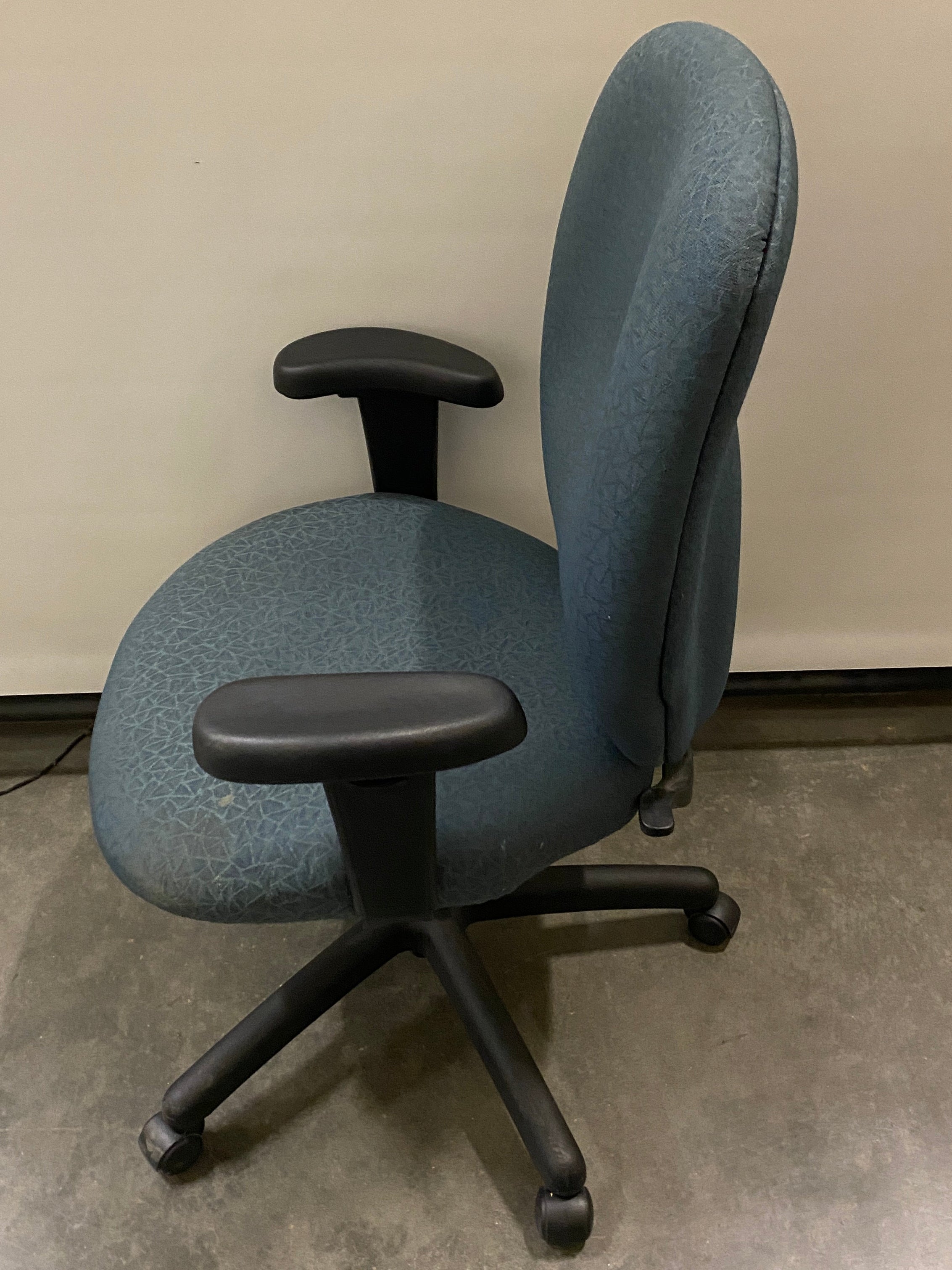 United Chair Co Blue Upholstered Office Chair
