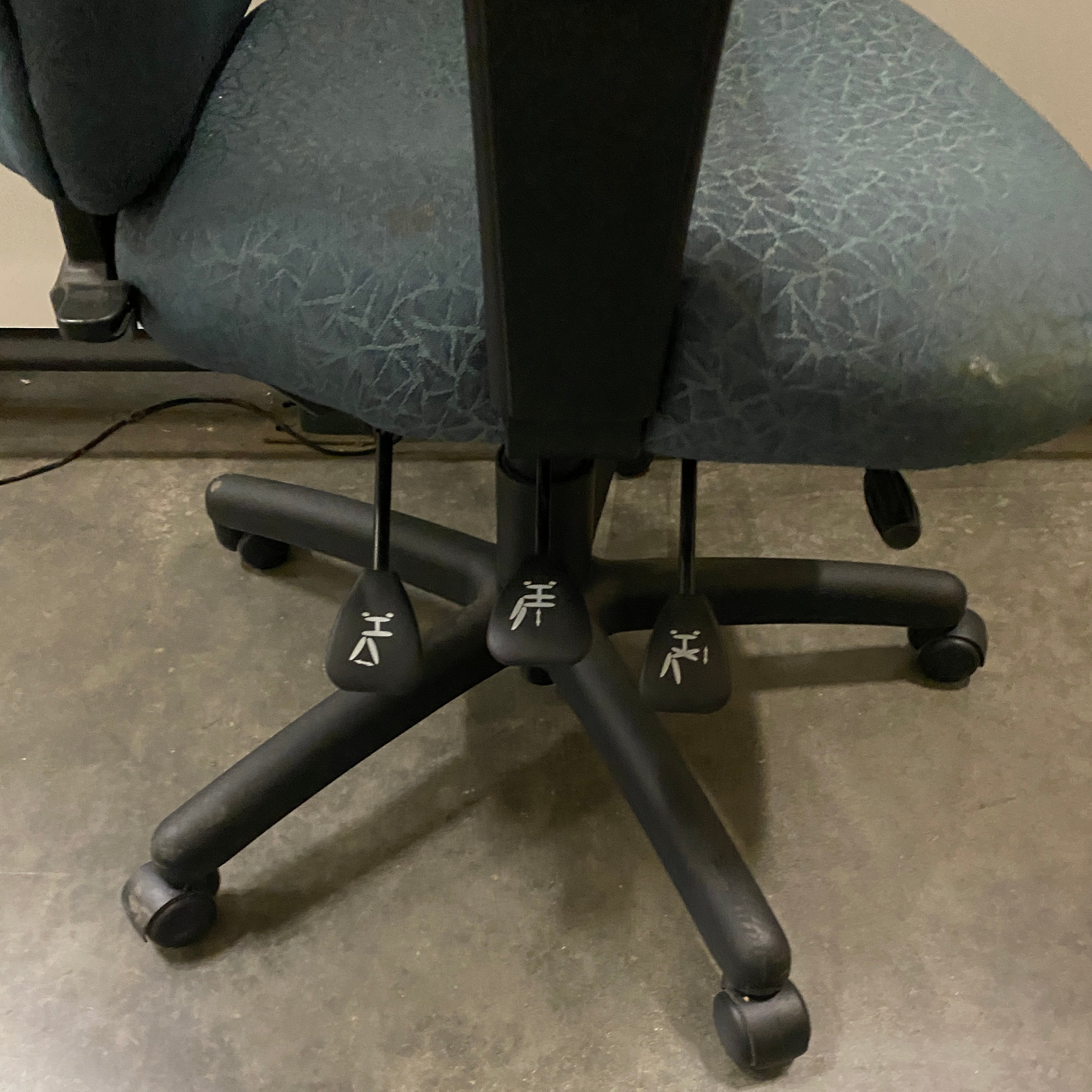 United Chair Co Blue Upholstered Office Chair