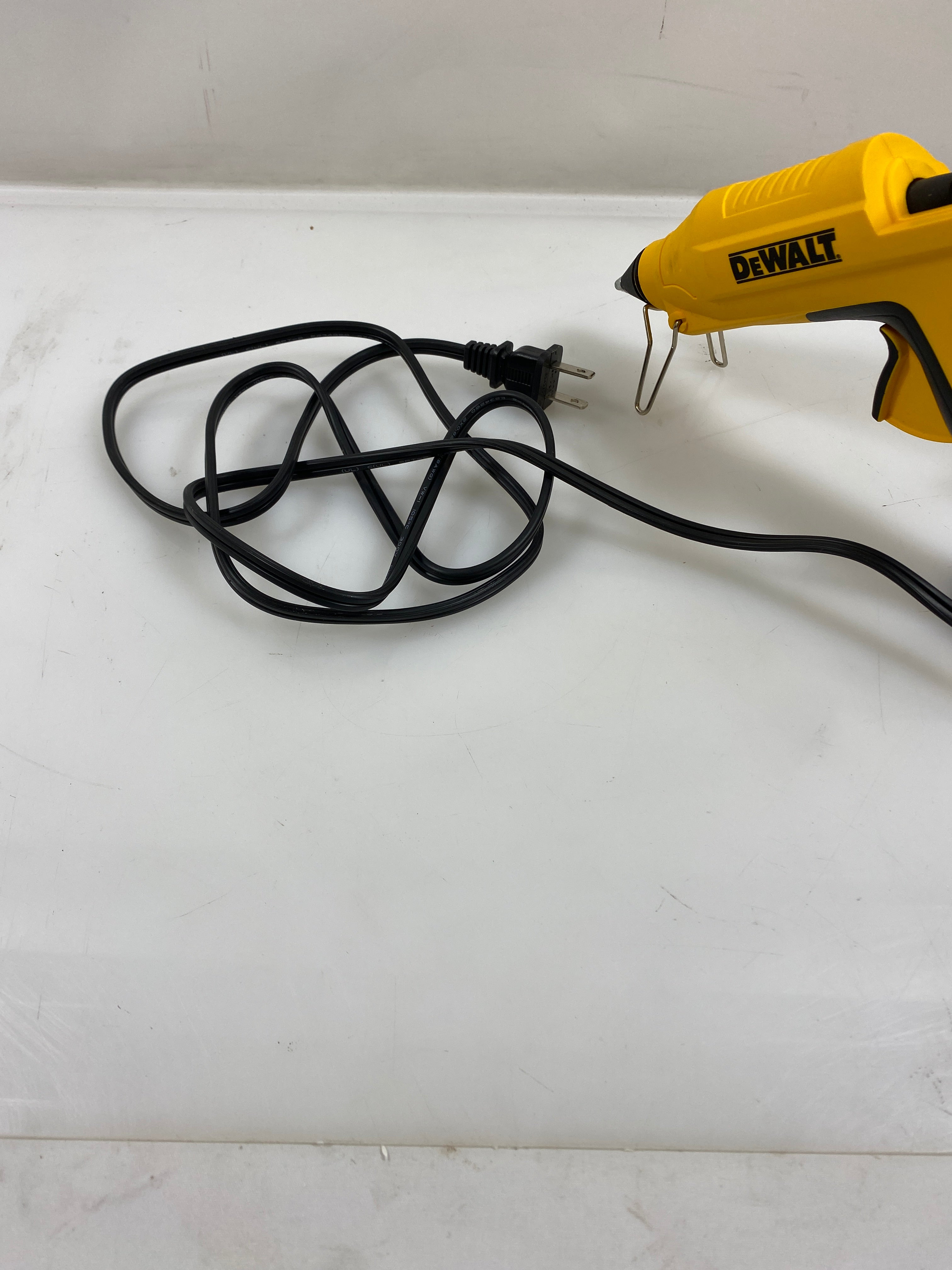 DeWALT Rapid Heat Ceramic Glue Gun