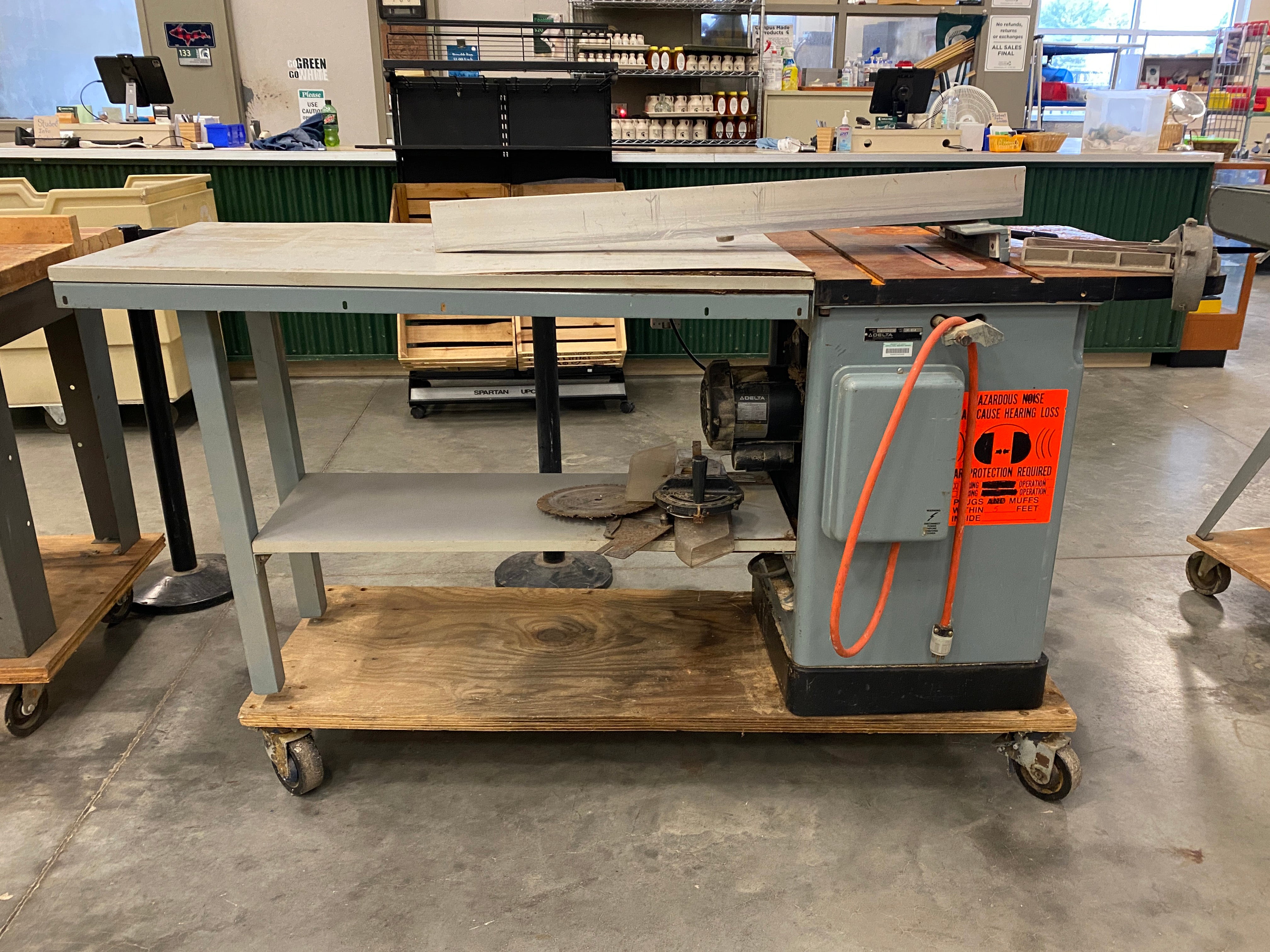 Delta Unisaw Table Saw 34-802