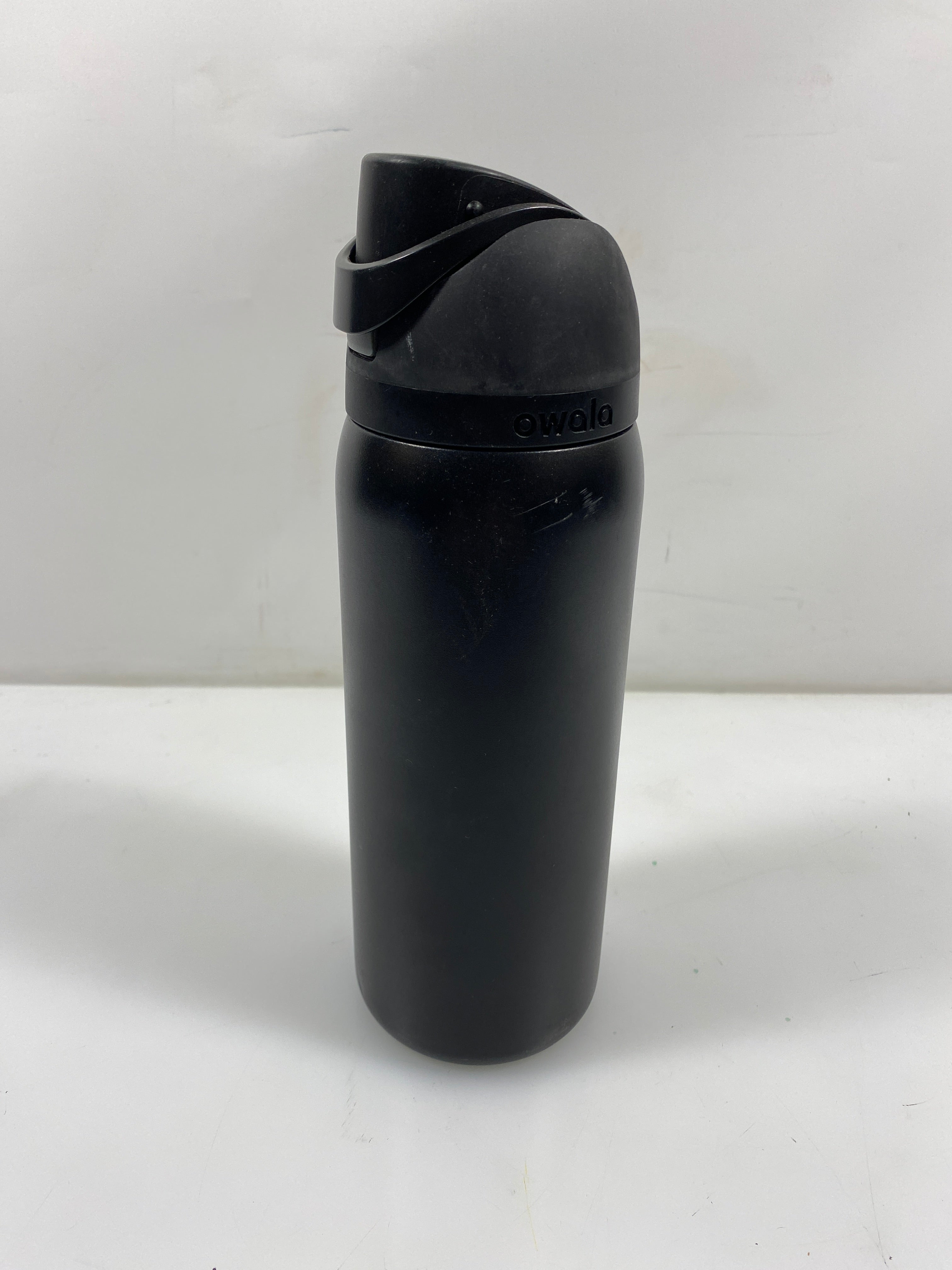 Owala Black Water Bottle 32oz
