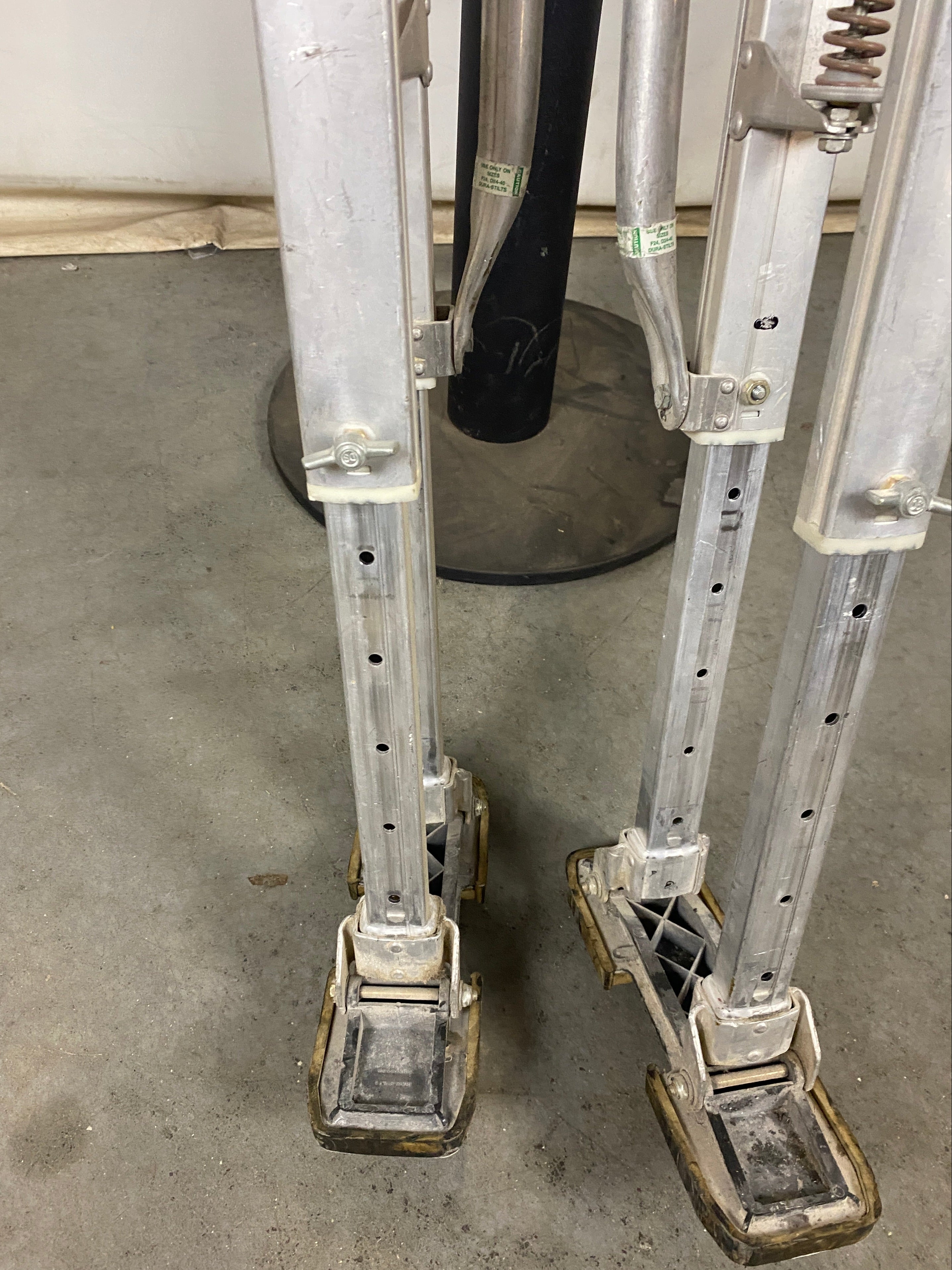 Dura-Stilt Flexible Adjustable Dry Wall Stilts (Tall)