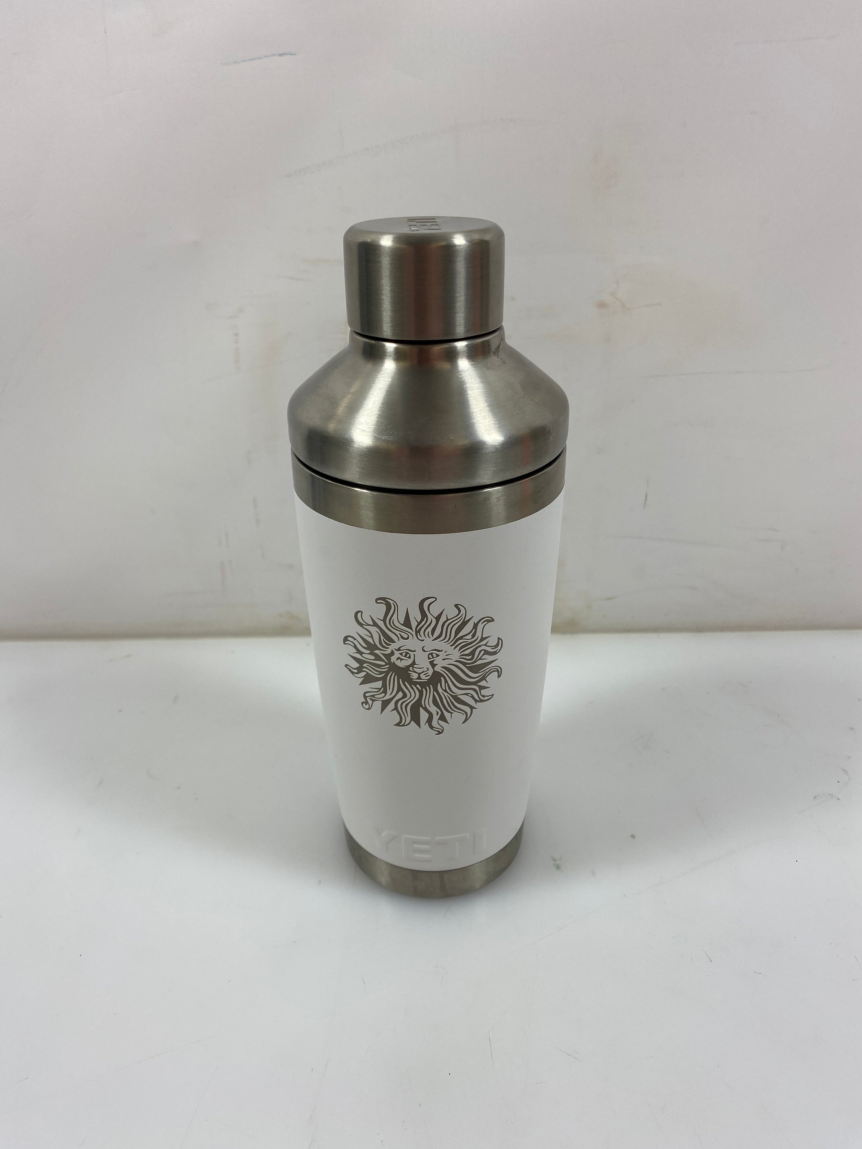 Yeti White 20 oz Shaker