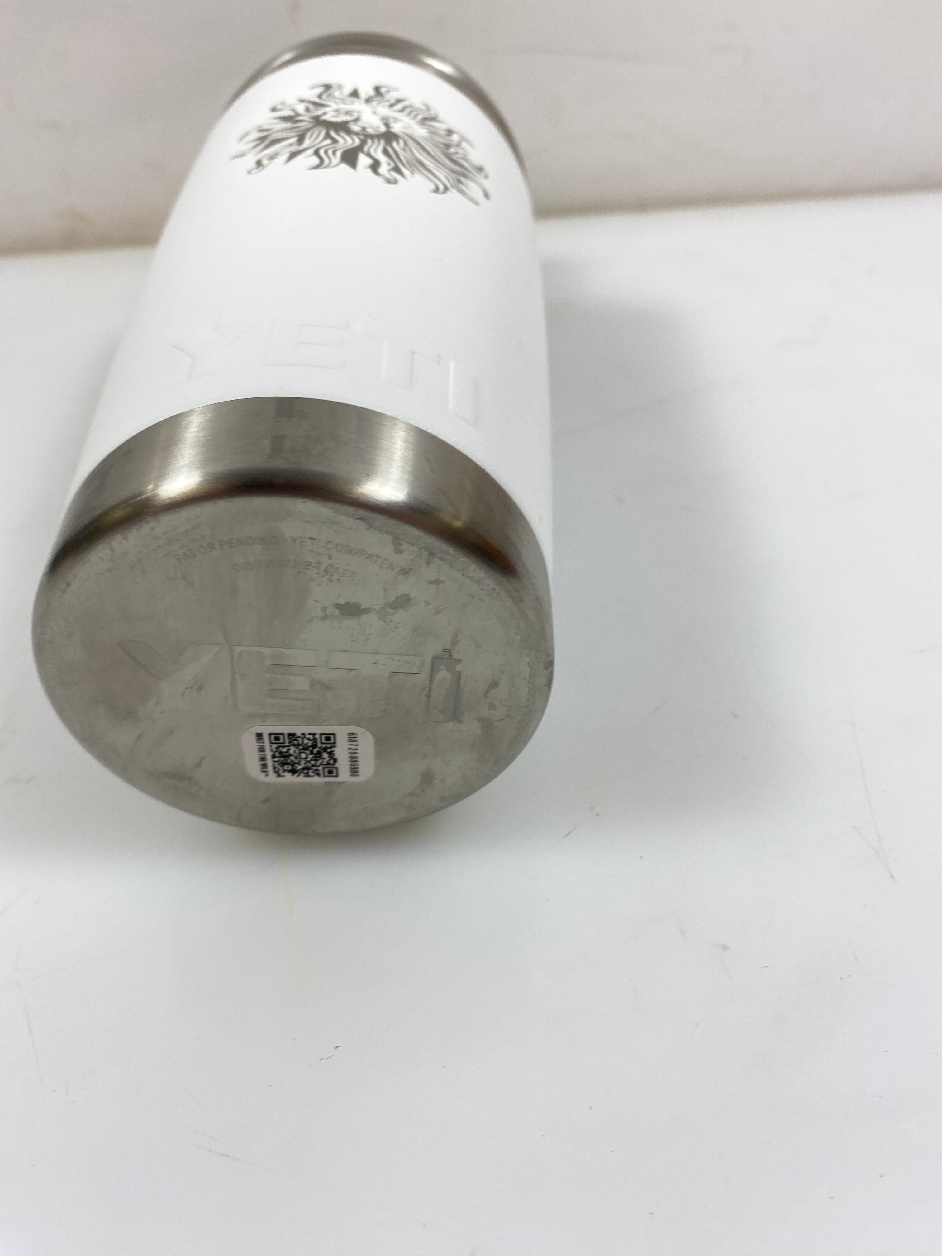 Yeti White 20 oz Shaker