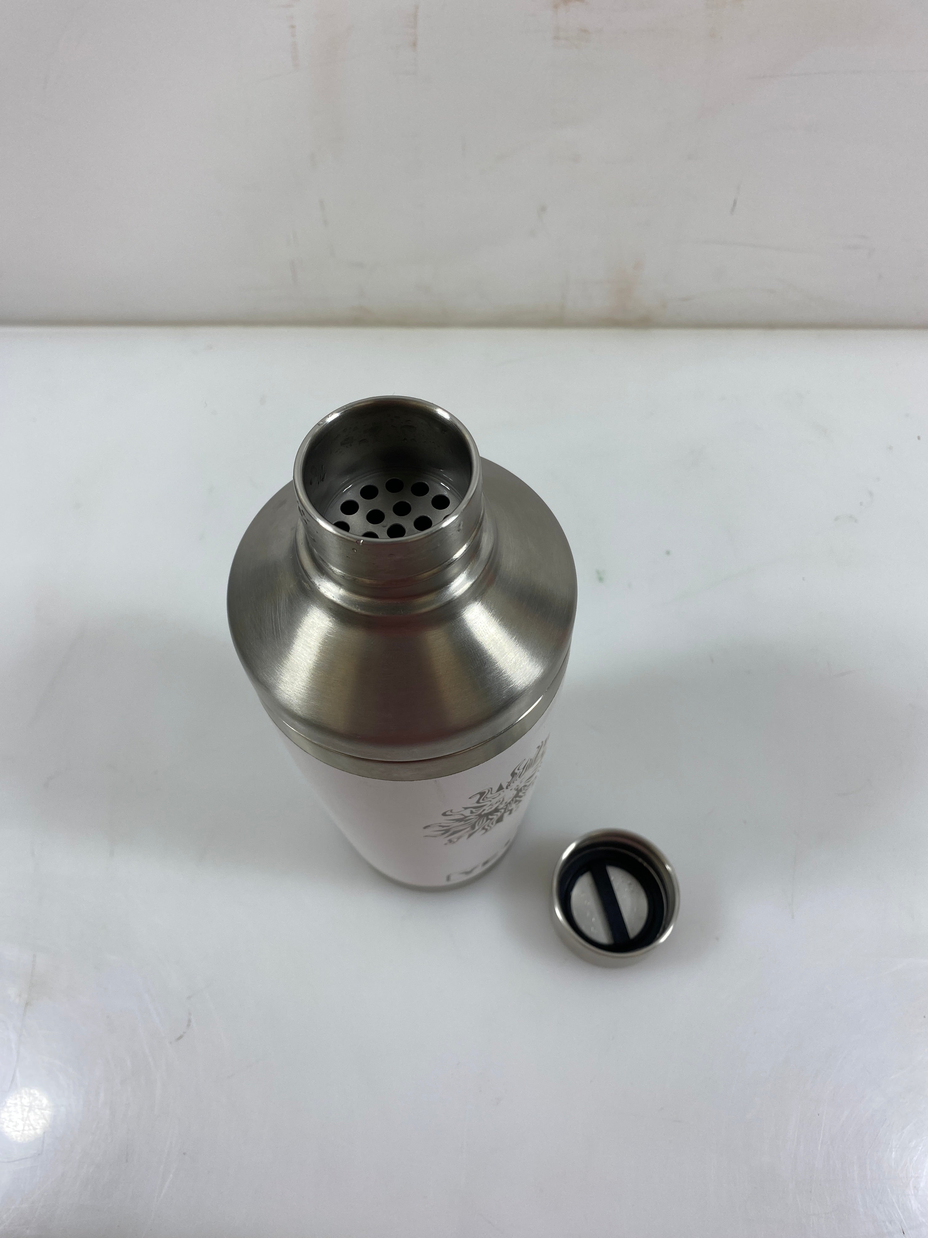 Yeti White 20 oz Shaker