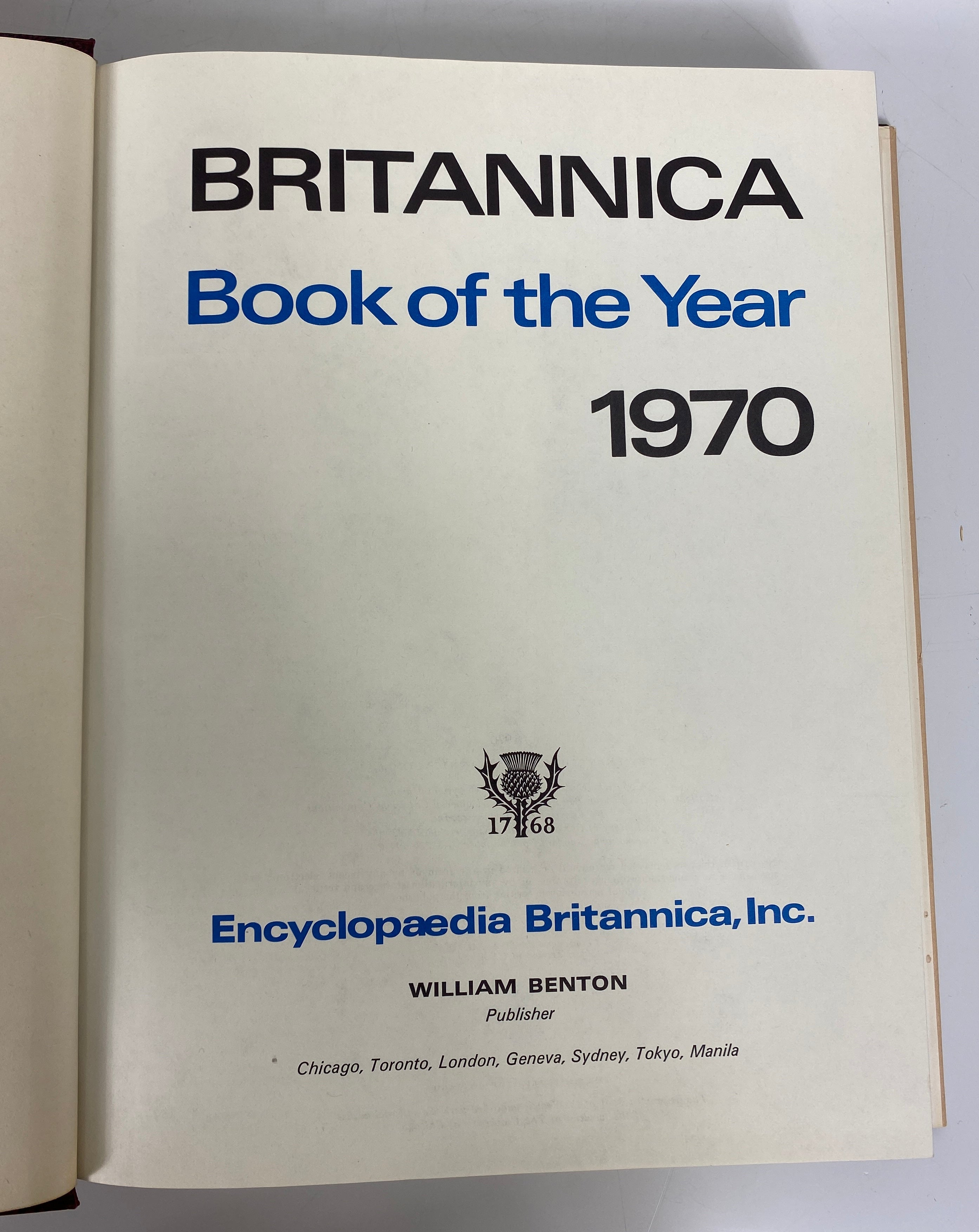 Lot of 12 Vintage Britannica Book of the Year 1956-62, 64-68, 70 HCDJ