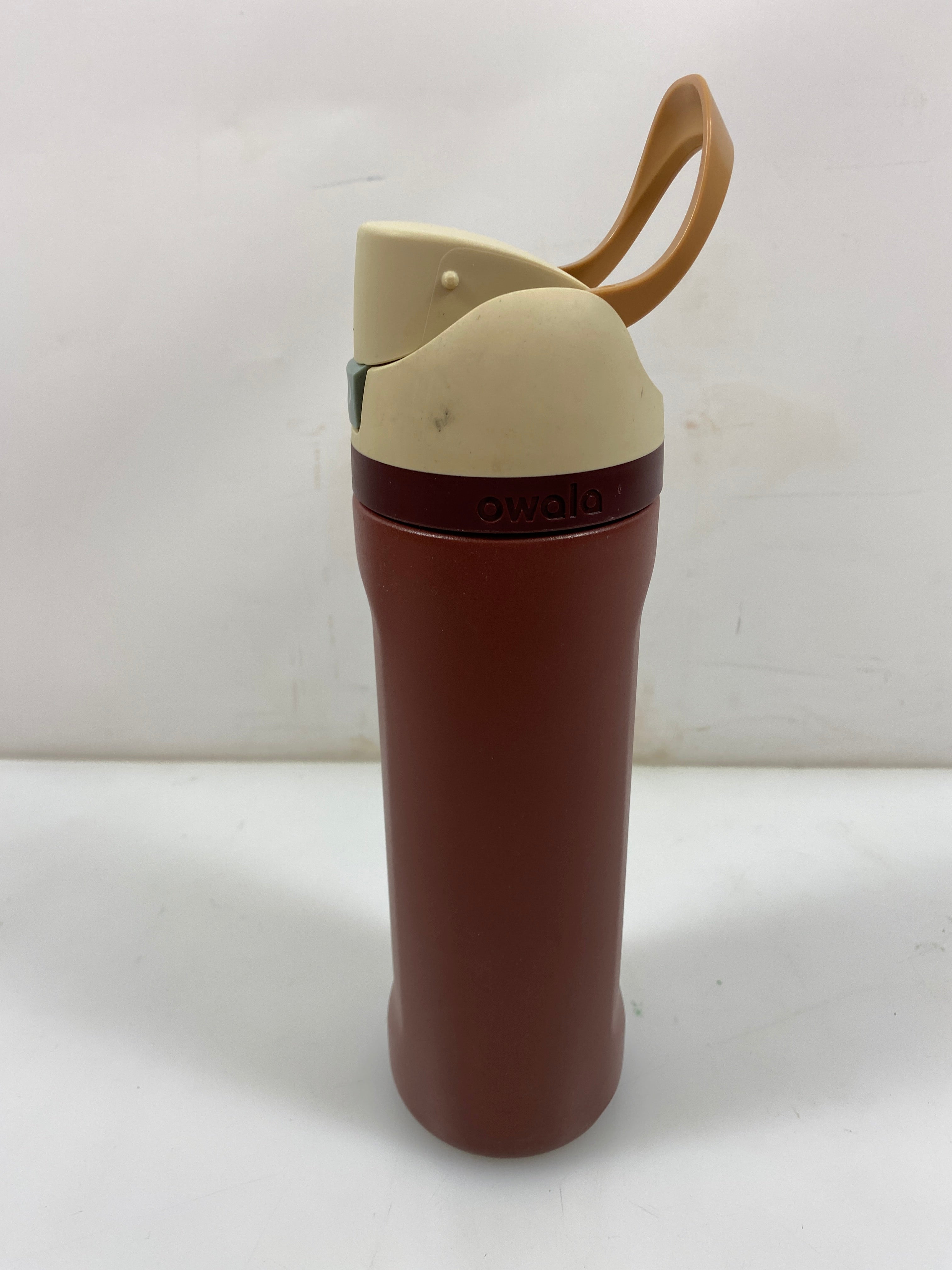 Owala Maroon 24 oz Water Bottle