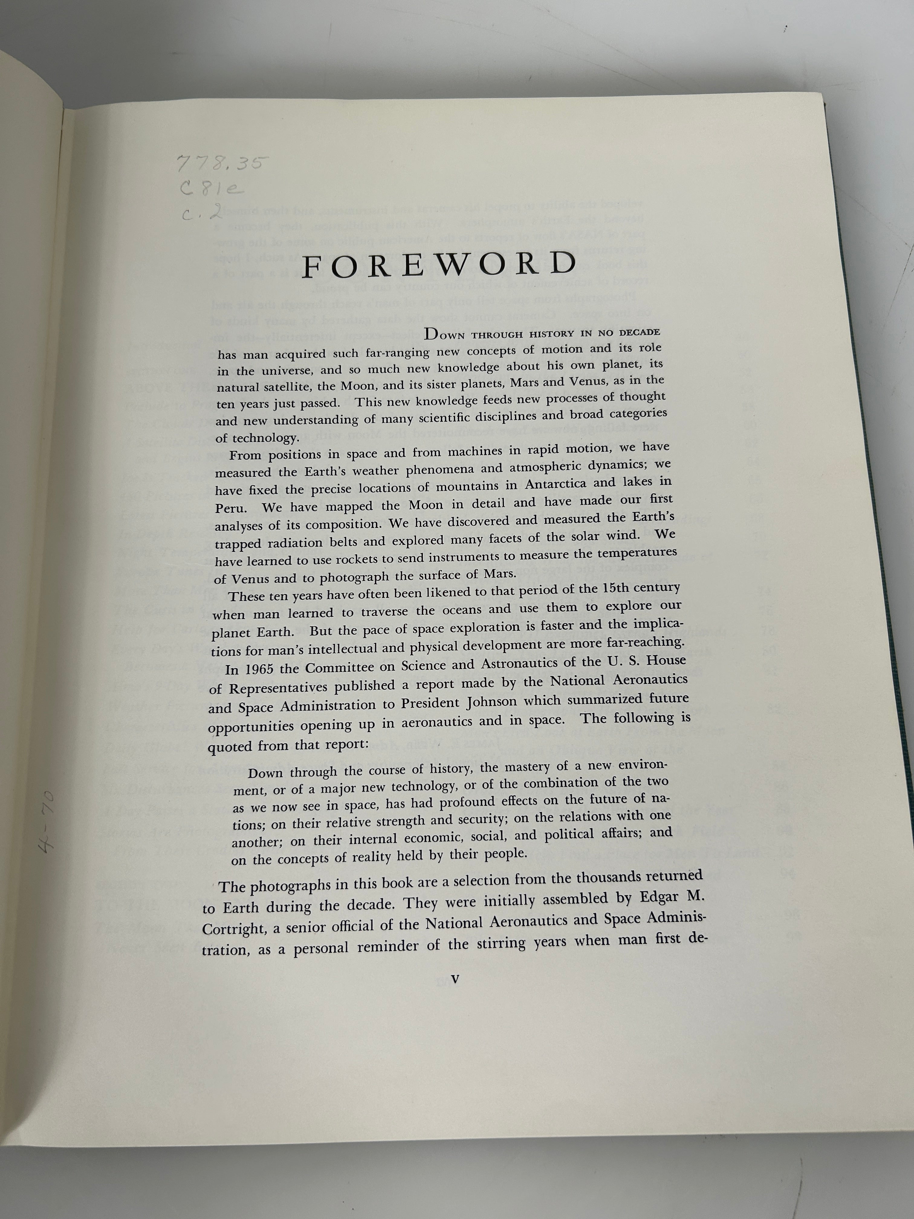 Exploring Space with a Camera Edited by Edgar M. Cortright NASA 1968 HC