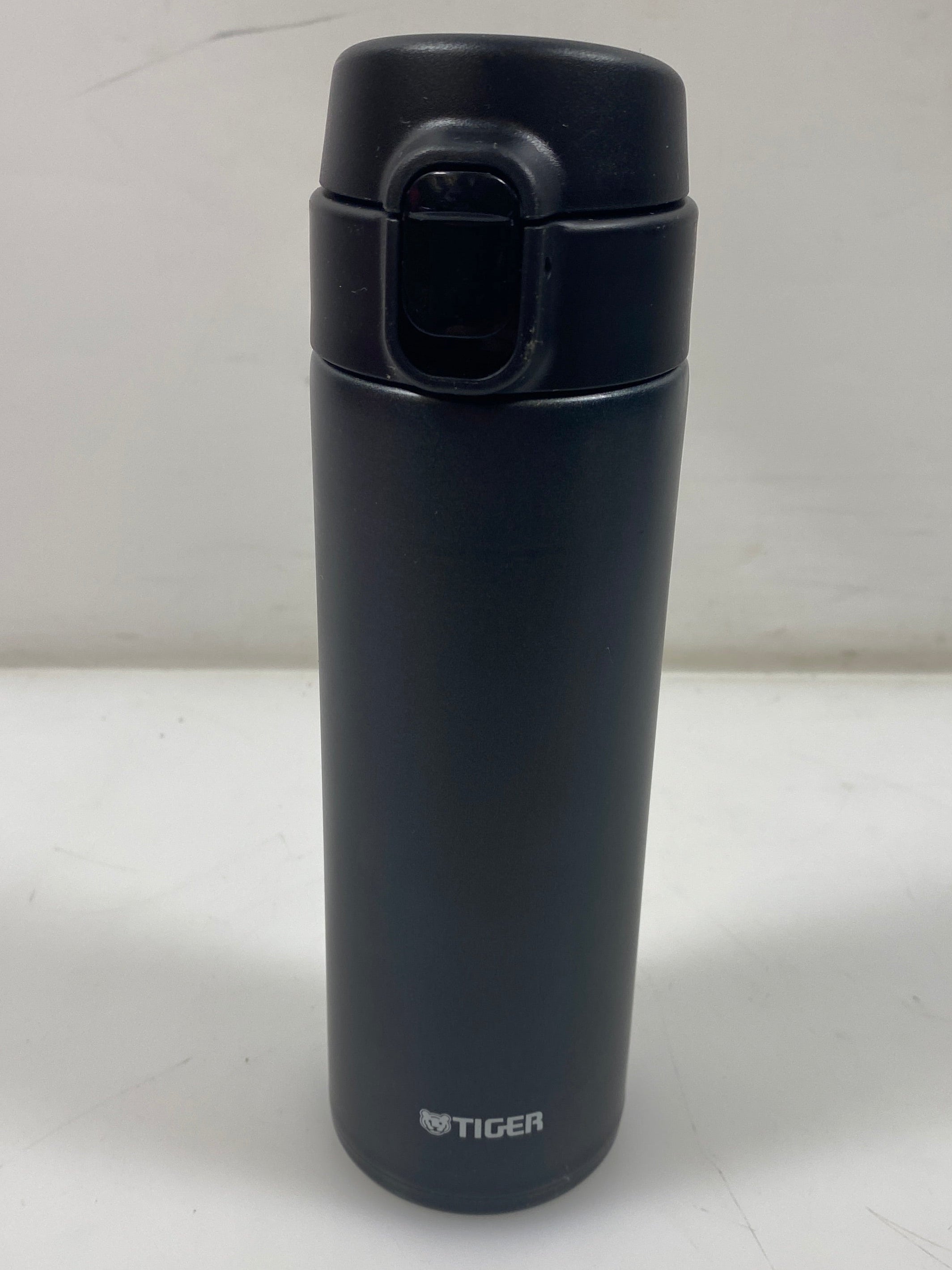 TIGER 1/2 Liter Black Water Bottle