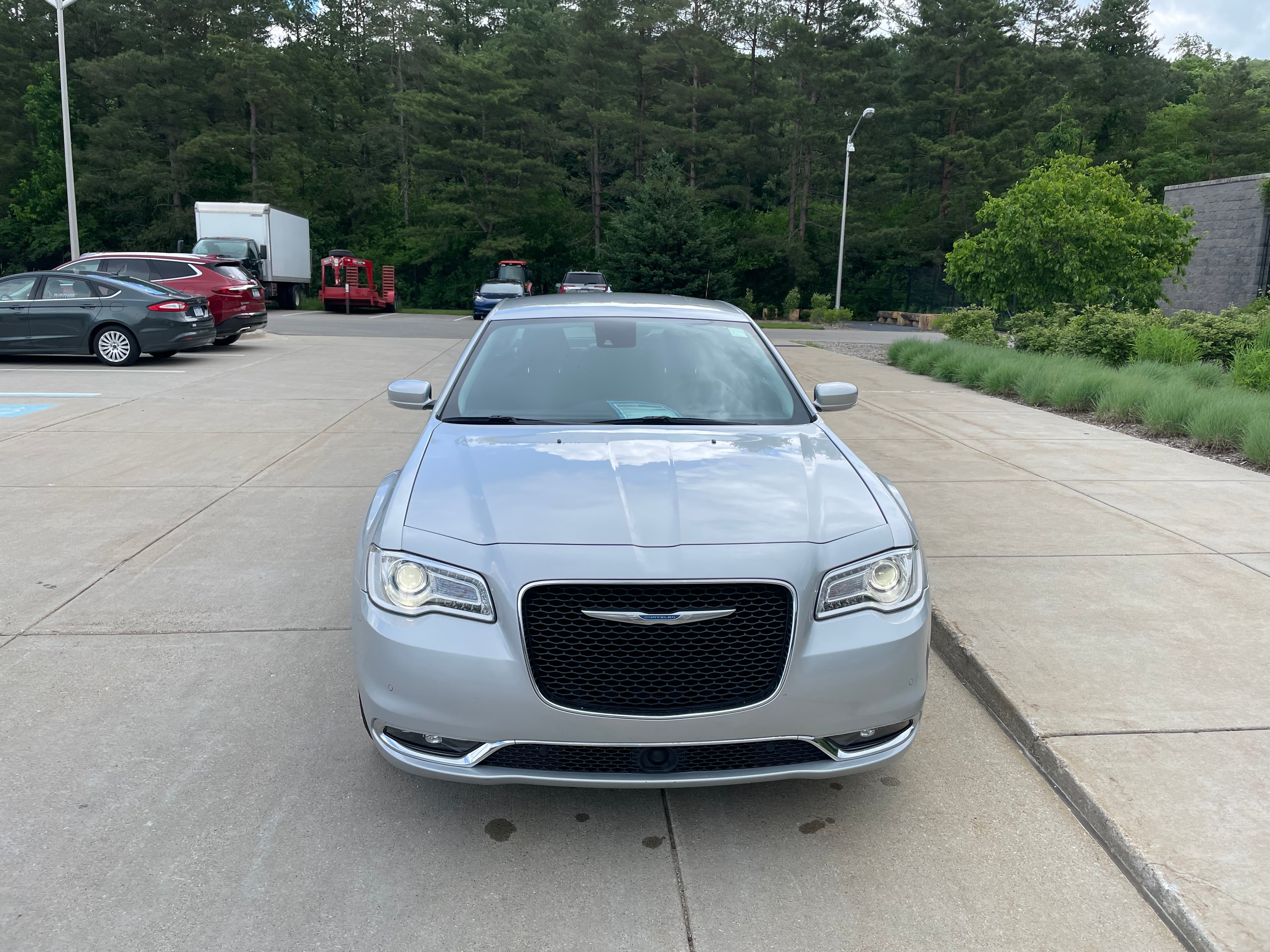 2021 Chrysler 300 AWD - B500