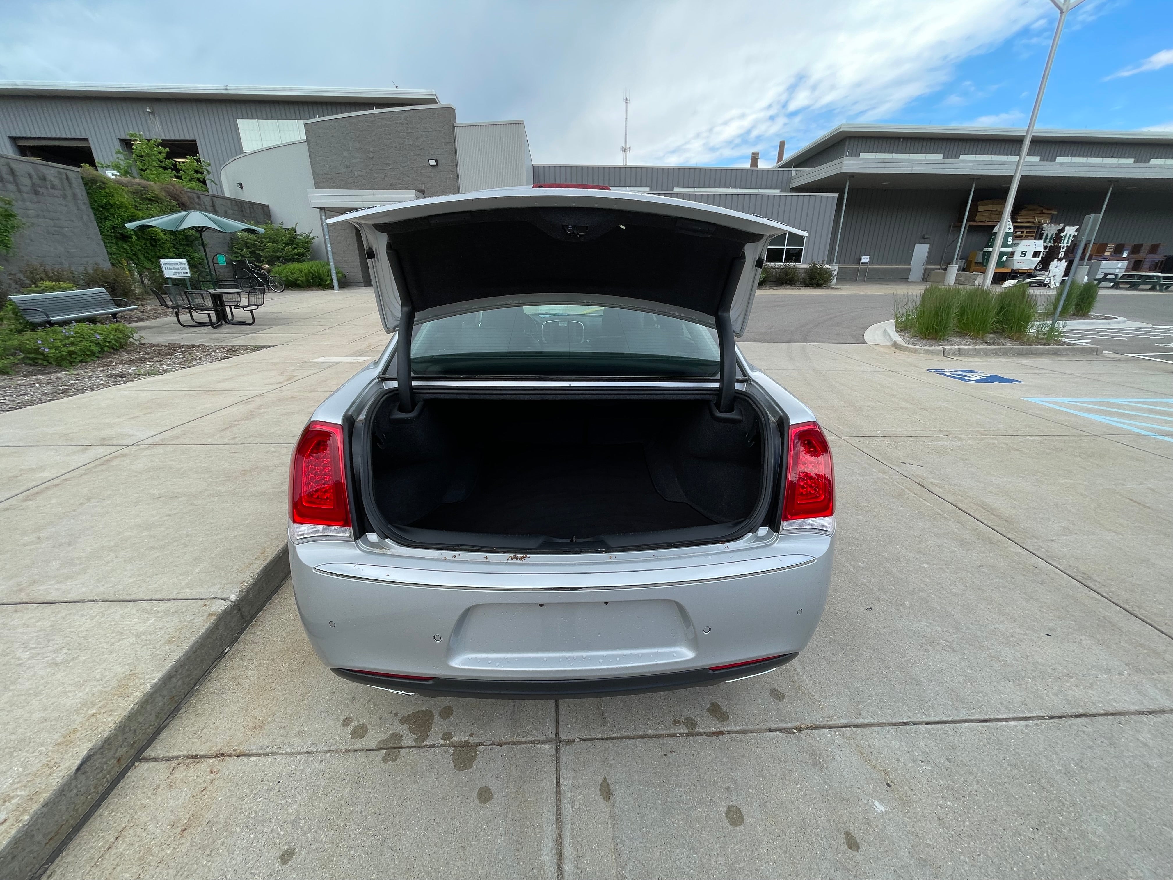 2021 Chrysler 300 AWD - B500